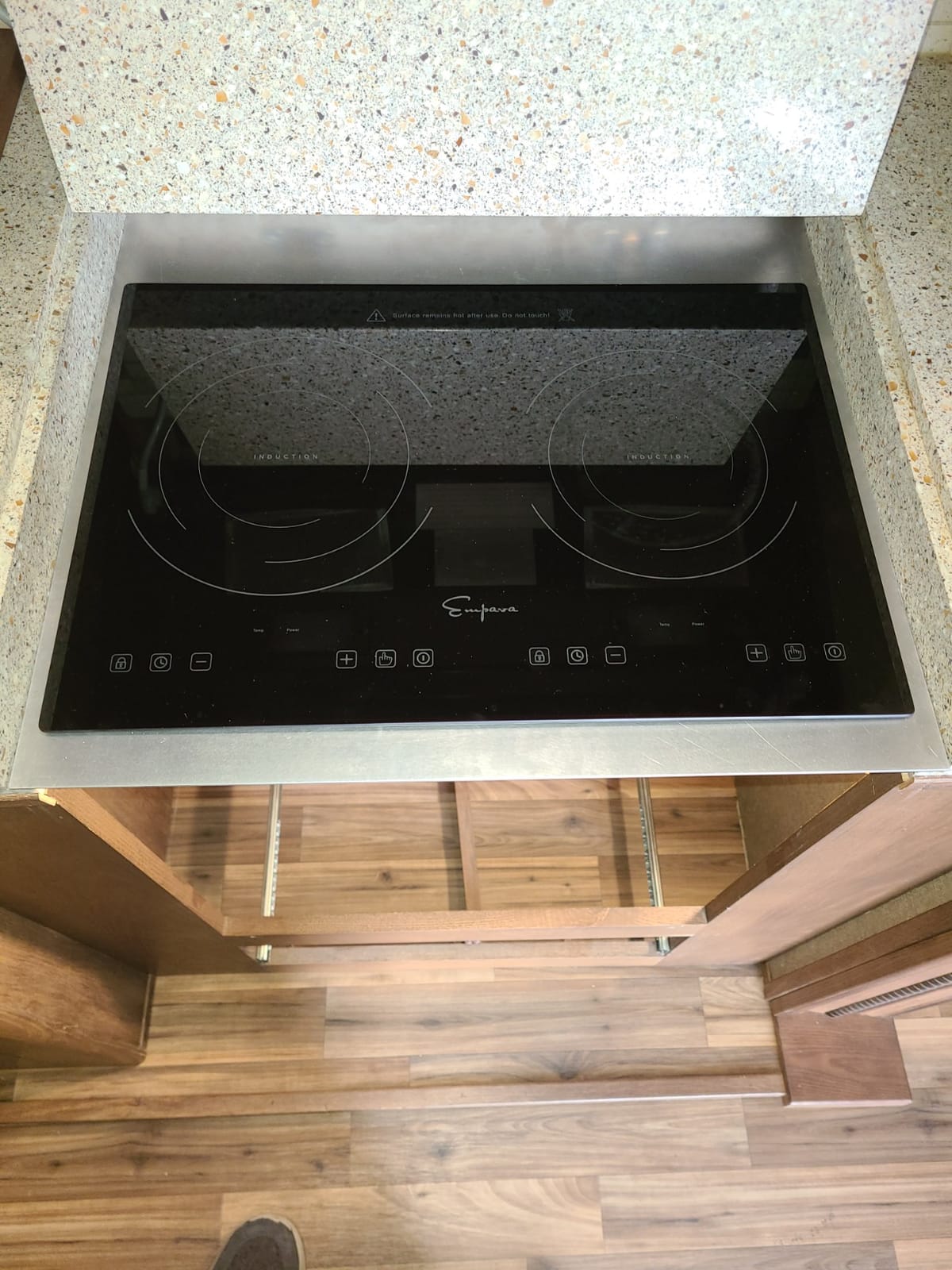 Empava Ease 24“ Induction Cooktop 4 Burner, Drop-in, Hardwired customer photo 2