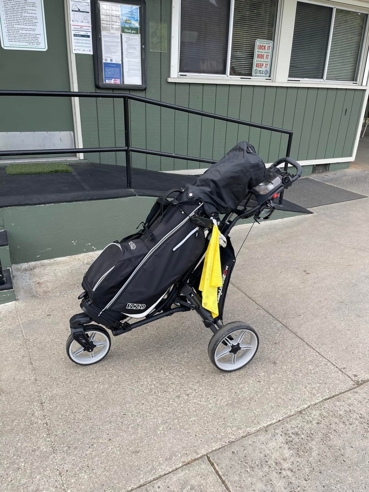 Izzo Ultra Lite Golf Stand Bag customer photo 1