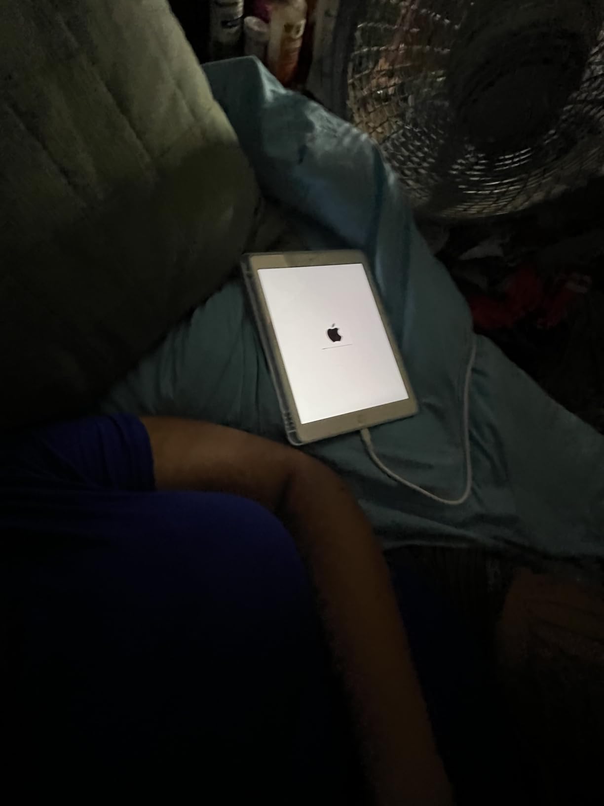 Apple iPad, 10.2-Inch, Wi-Fi, 32GB, Space Gray (Renewed) customer photo 1