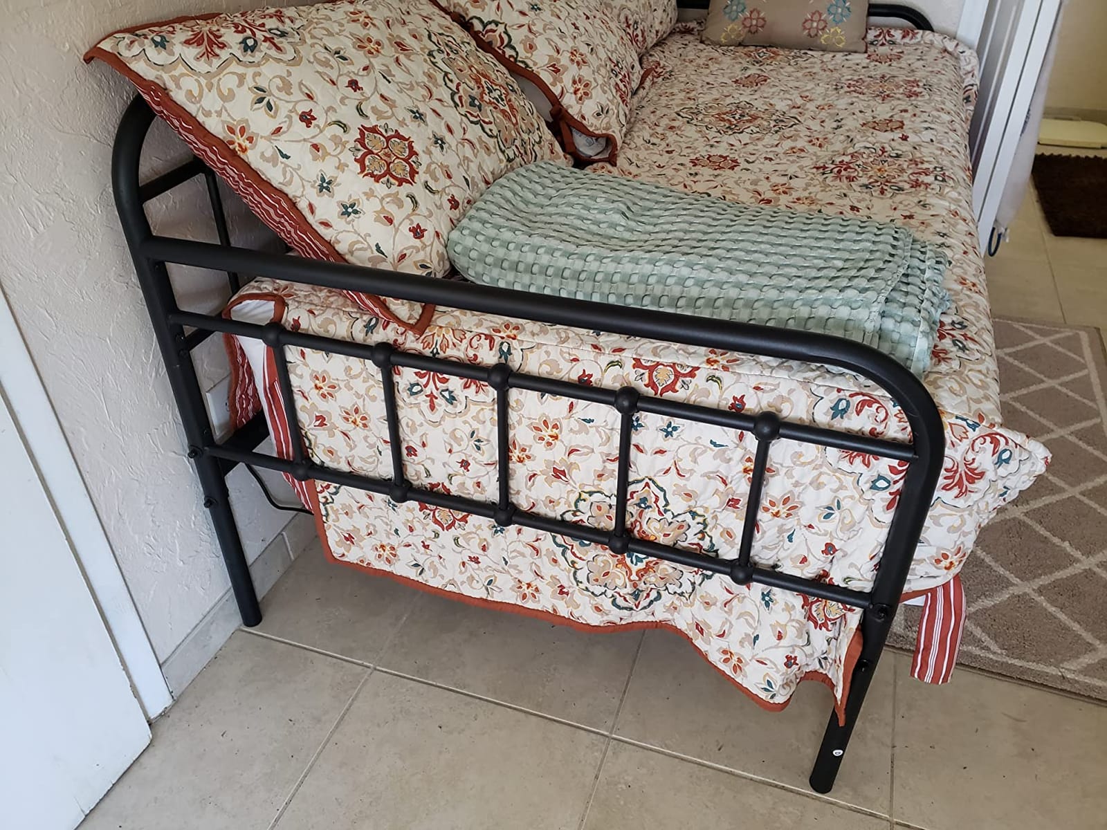 Metal Daybed Frame Twin Size, Black customer photo 1