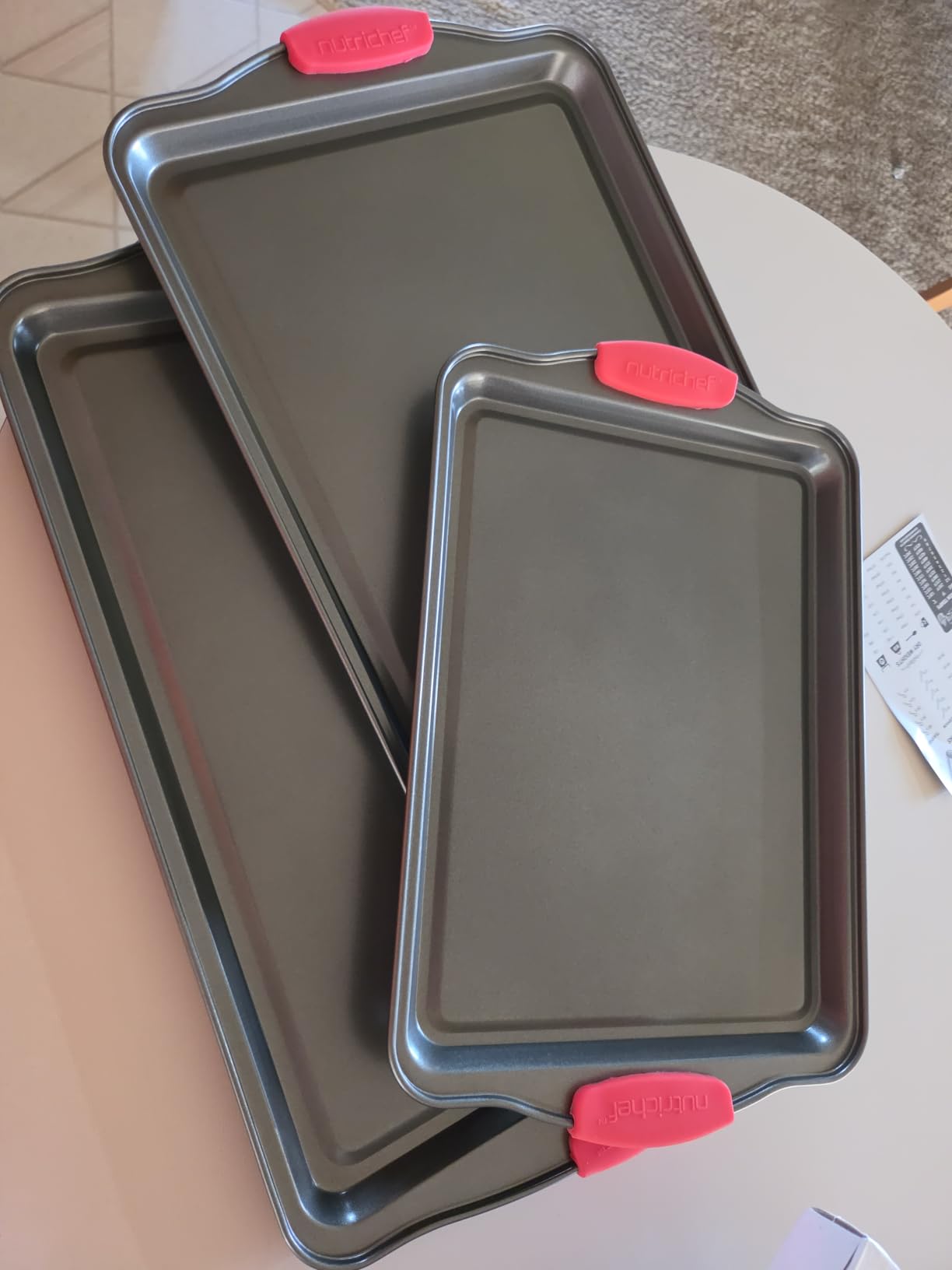 NutriChef 10-Piece Nonstick Kitchen Oven Baking Pans - Premium & Stylish Non-Stick Carbon Steel - Commercial Grade Restaurant Quality Metal Bakeware with Silicone Handles - Easy to Clean, NCSBS10S customer photo 2