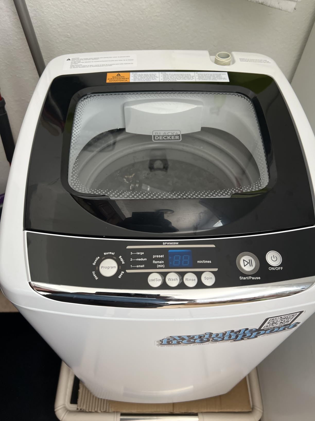 BLACK+DECKER 2.65 Cu. Ft. Portable Dryer, 8.8 lb. Capacity, BCED26, White customer photo 2