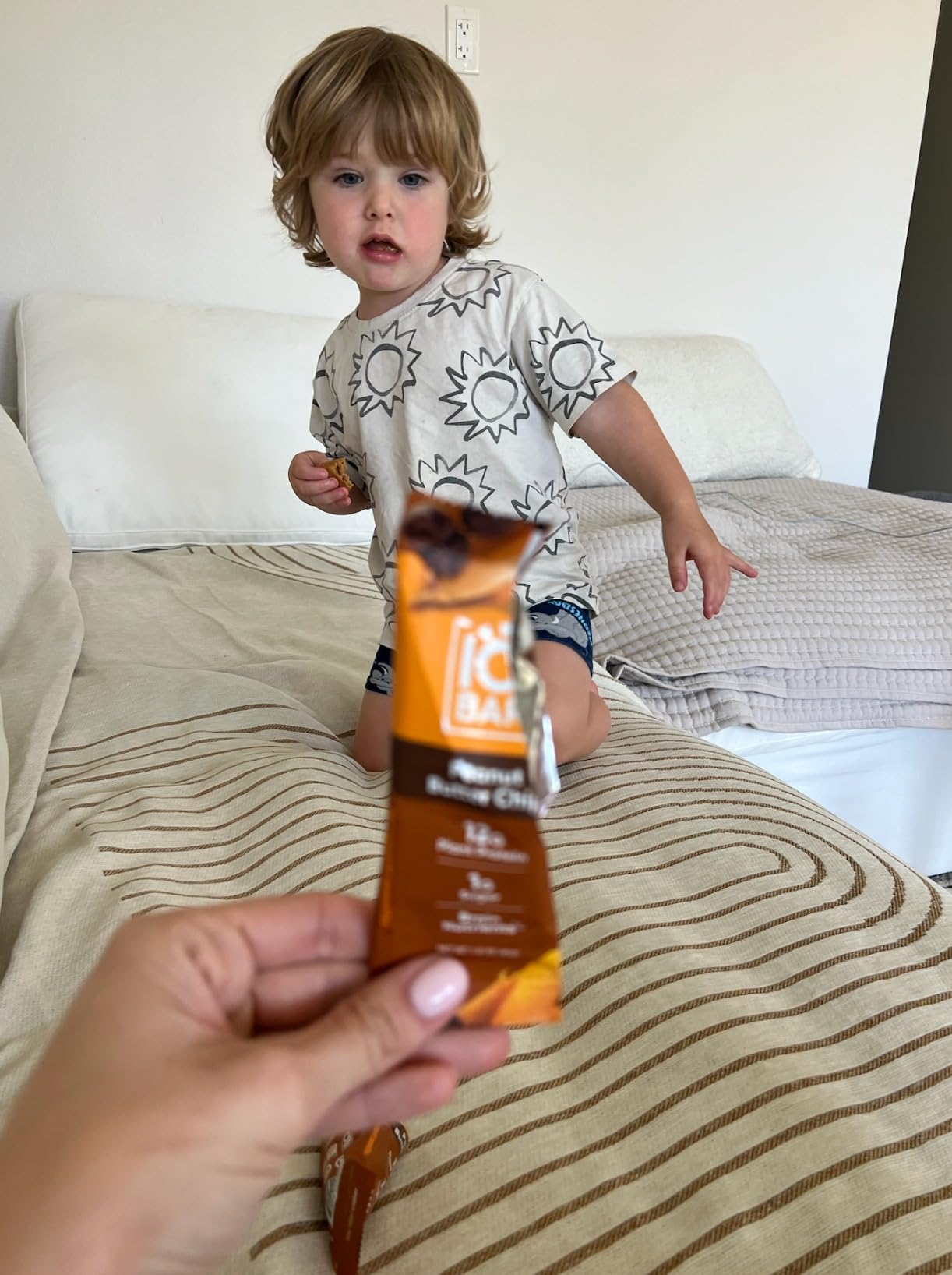IQBAR Clean Protein Bars, Low Sugar Keto, Peanut Butter Chip 12-Count customer photo 1