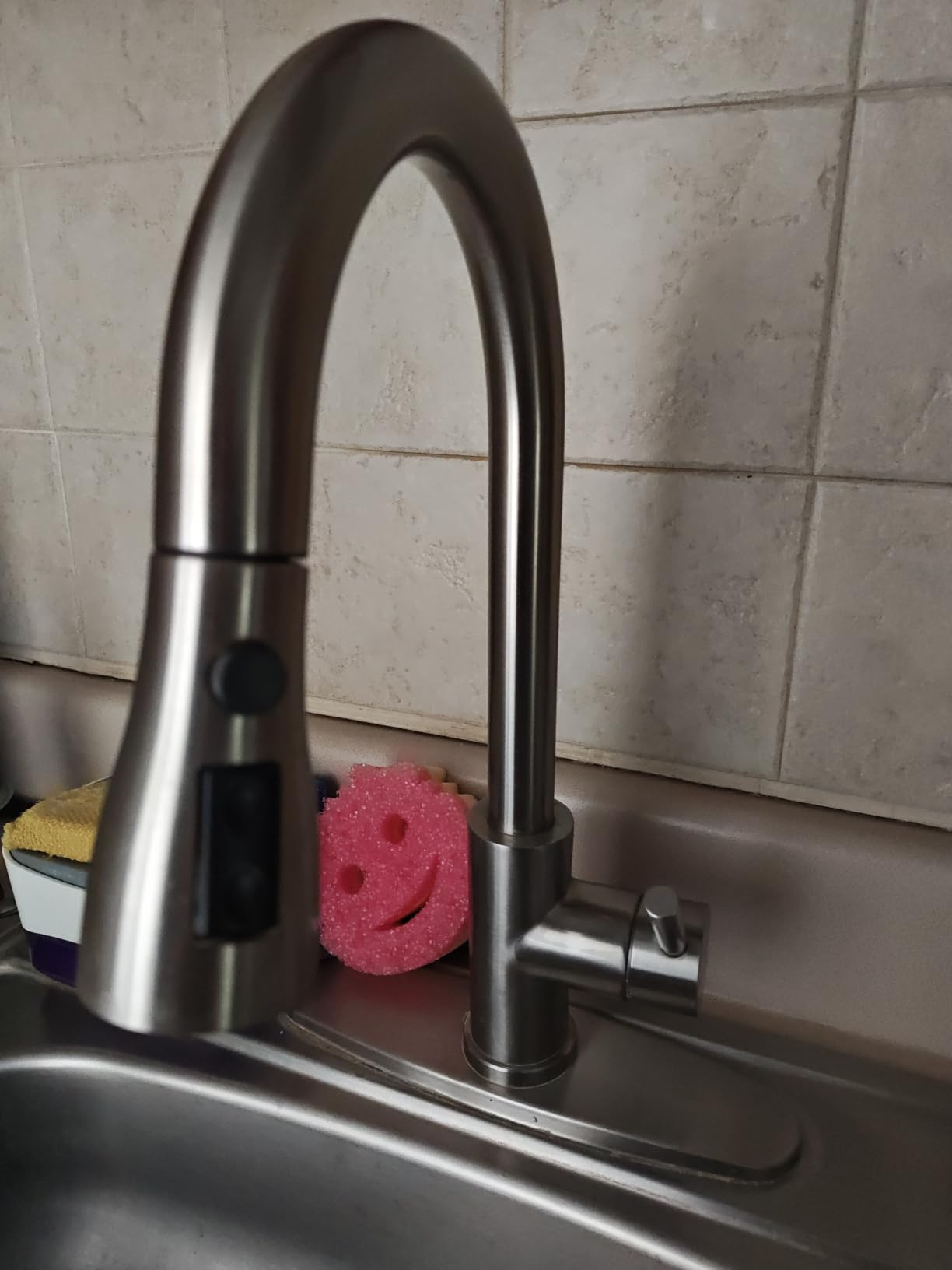 Arofa Kitchen Faucet with Pull Down Sprayer, Single Handle, Brushed Nickel customer photo 2