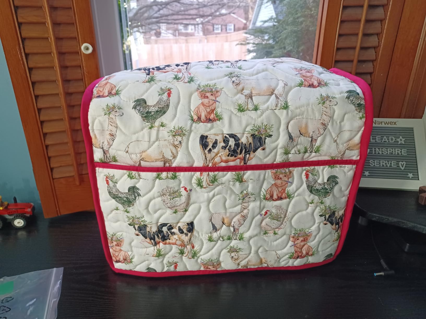 Brother CS7000X Sewing and Quilting Machine LCD Display, 70 Built-in Stitches, Wide Table, 10 Included Feet customer photo 2