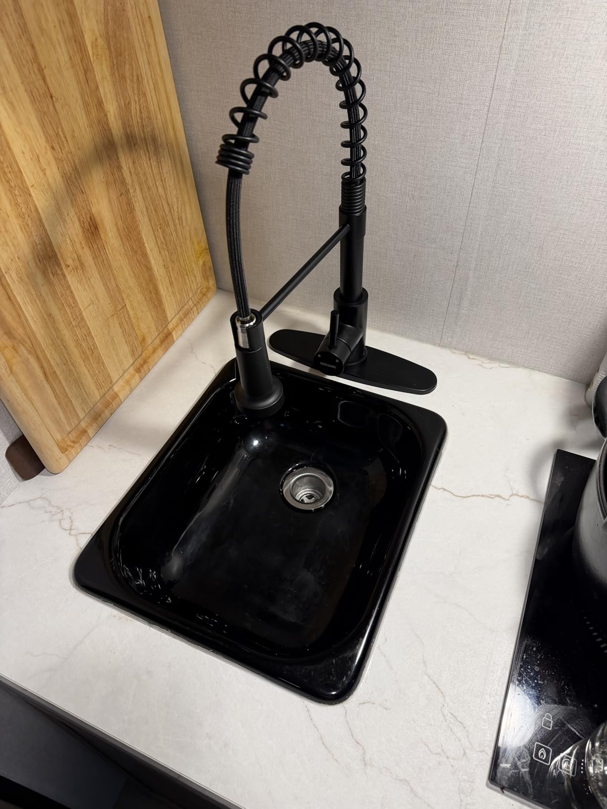 WEWE Black Kitchen Faucet with Pull Down Sprayer, High Arc Bar Sink Faucet customer photo 1