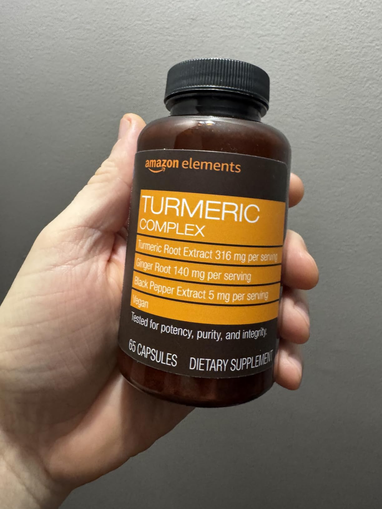 Amazon Elements Turmeric Complex, 316 mg Curcumin with Ginger and Black Pepper, Joint & Immune Support, 65 Capsules customer photo 1