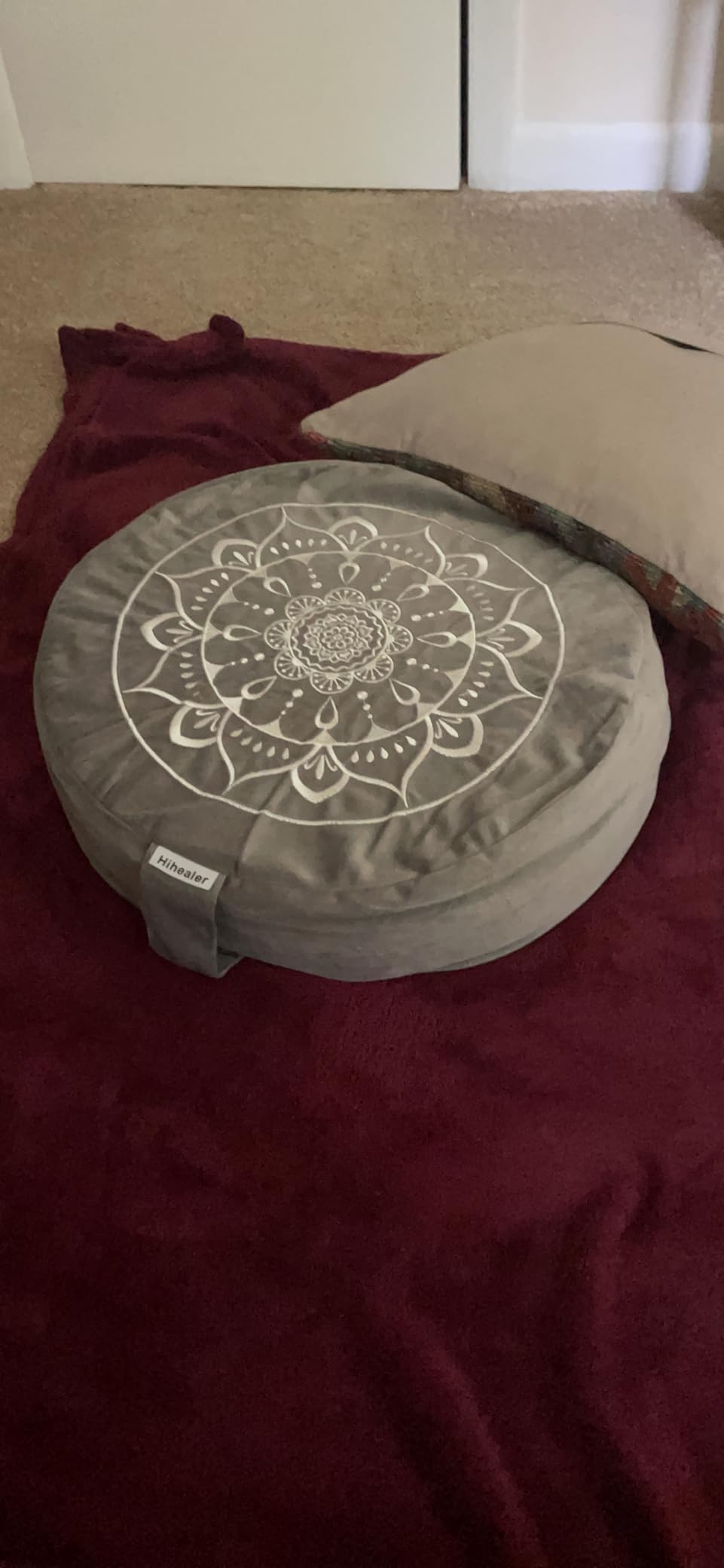 Hihealer Meditation Cushion, Traditional Tibetan Velvet Meditation Pillow customer photo 1
