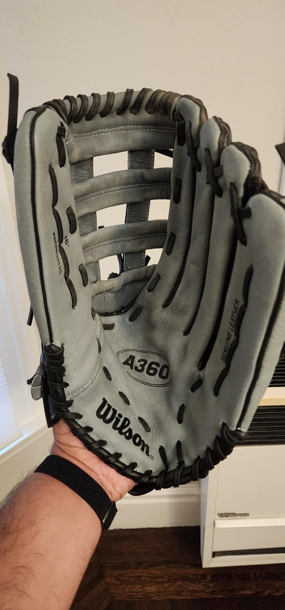 Wilson 2021 A360 Adult Slowpitch Softball Glove customer photo 1