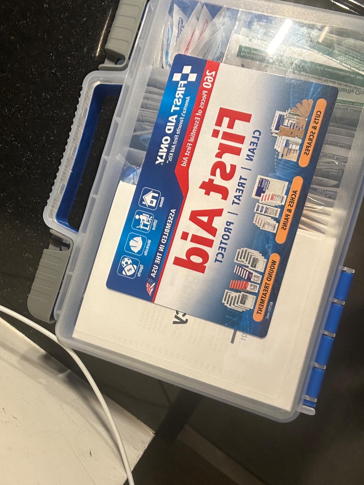 First Aid Only 91248 OSHA-Compliant First Aid Kit, All-Purpose 50-Person Emergency First Aid Kit for Business, Worksite, Home, and Car, 260 Pieces customer photo 1