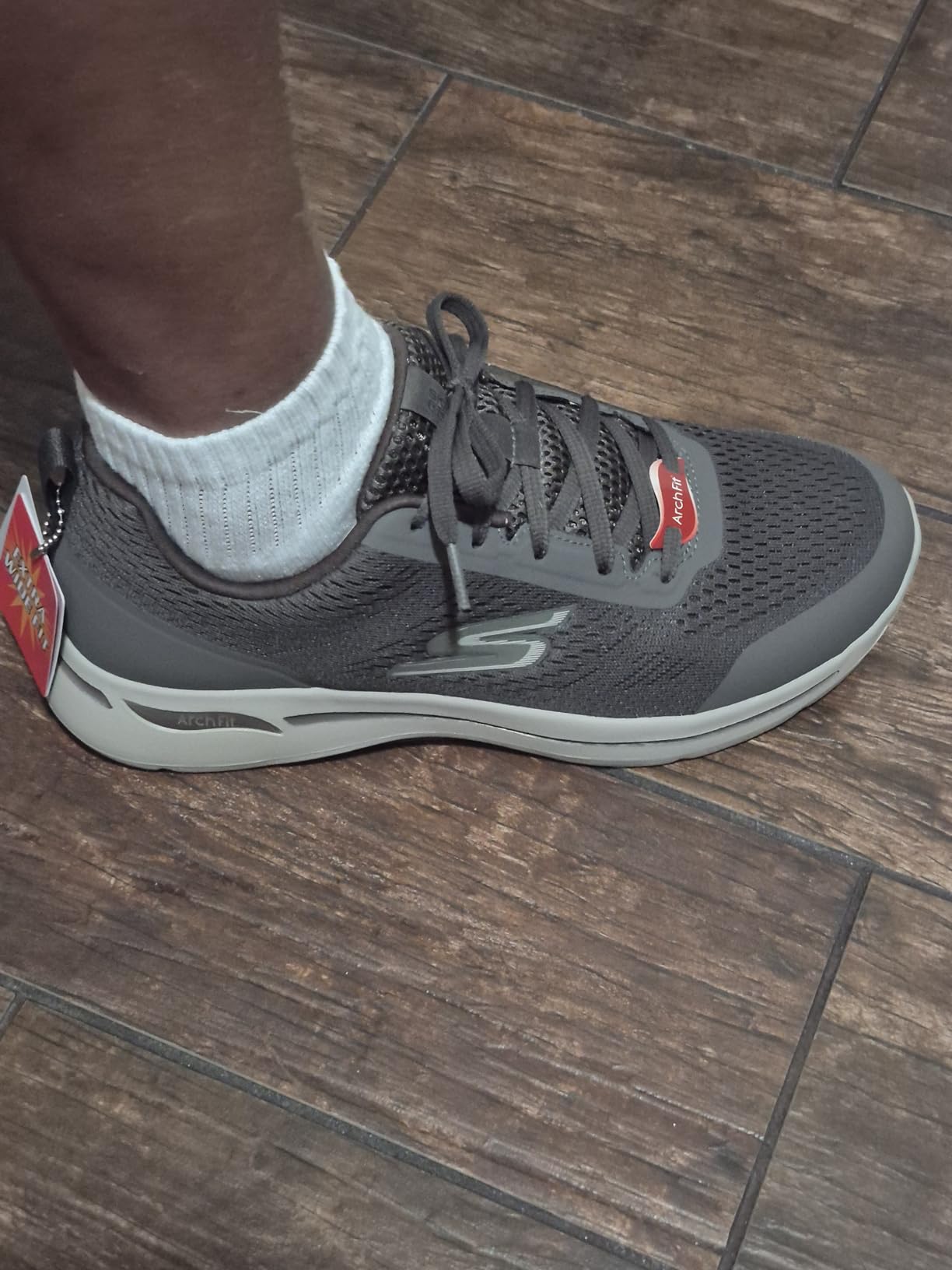 Skechers Men's Go Walk Arch Fit Mesh Lace-Up customer photo 2