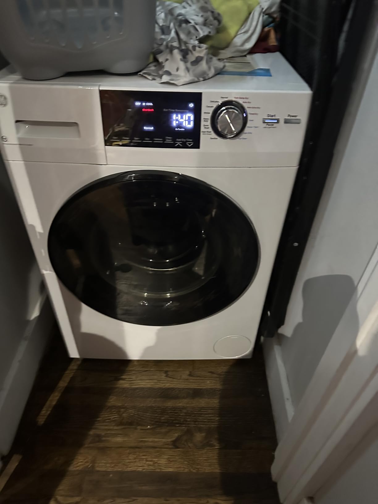 GE GFQ14ESSNWW 24 inch 2.4 cu. ft. Capacity Front Load Washer/Condenser Dryer Combo customer photo 2