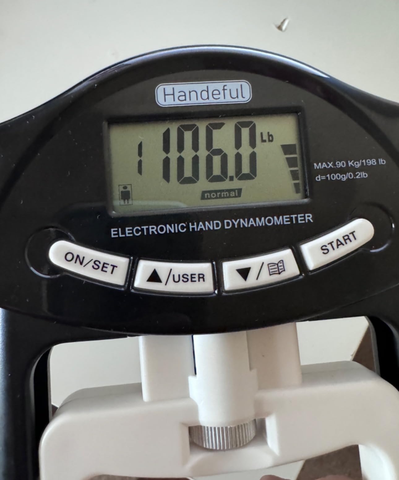 Handeful Grip Strength Tester, Hand Grip Dynamometer (198Lbs / 90Kgs), Electronic Handgrip Testing for Sports Home School Use customer photo 1