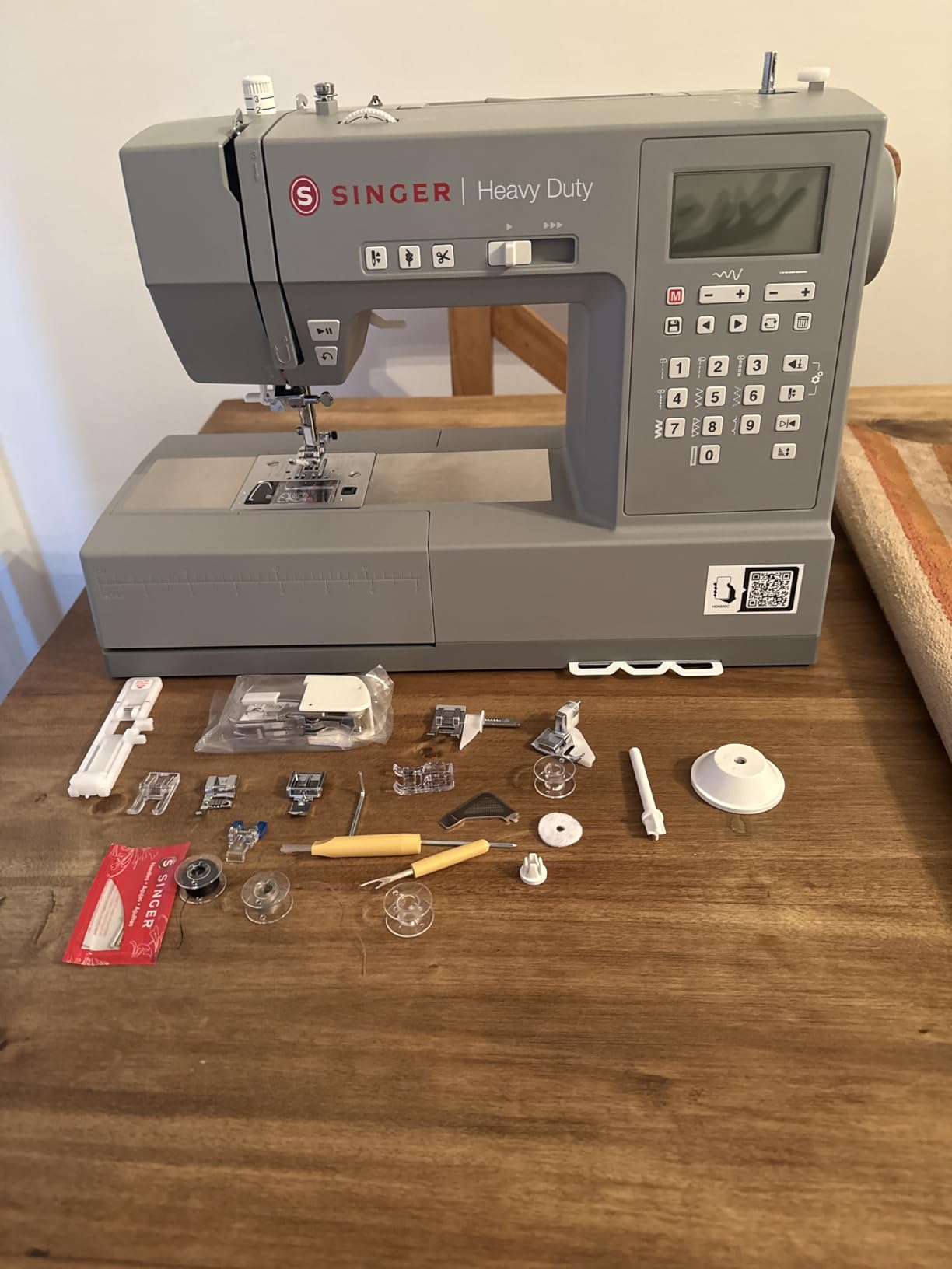 SINGER 6800C Heavy Duty Computerized Sewing Machine with Accessory Kit | 586 stitch applications, LCD screen, lettering font, mirror imaging, LED light, strong motor, metal frame, 1-step buttonhole customer photo 2