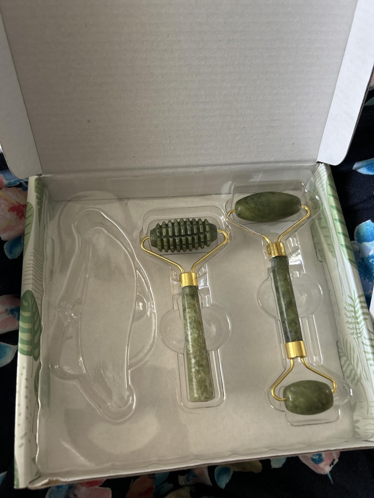 Charmonic 6 in 1 Ice Roller & Jade Roller and Gua Sha Set, Facial Massage Kits, Facial Roller Kit with Gua Sha Tool and Silicone Brush, Anti-Aging Jade Stone Massager for Face, Eyes, Neck Massage customer photo 2
