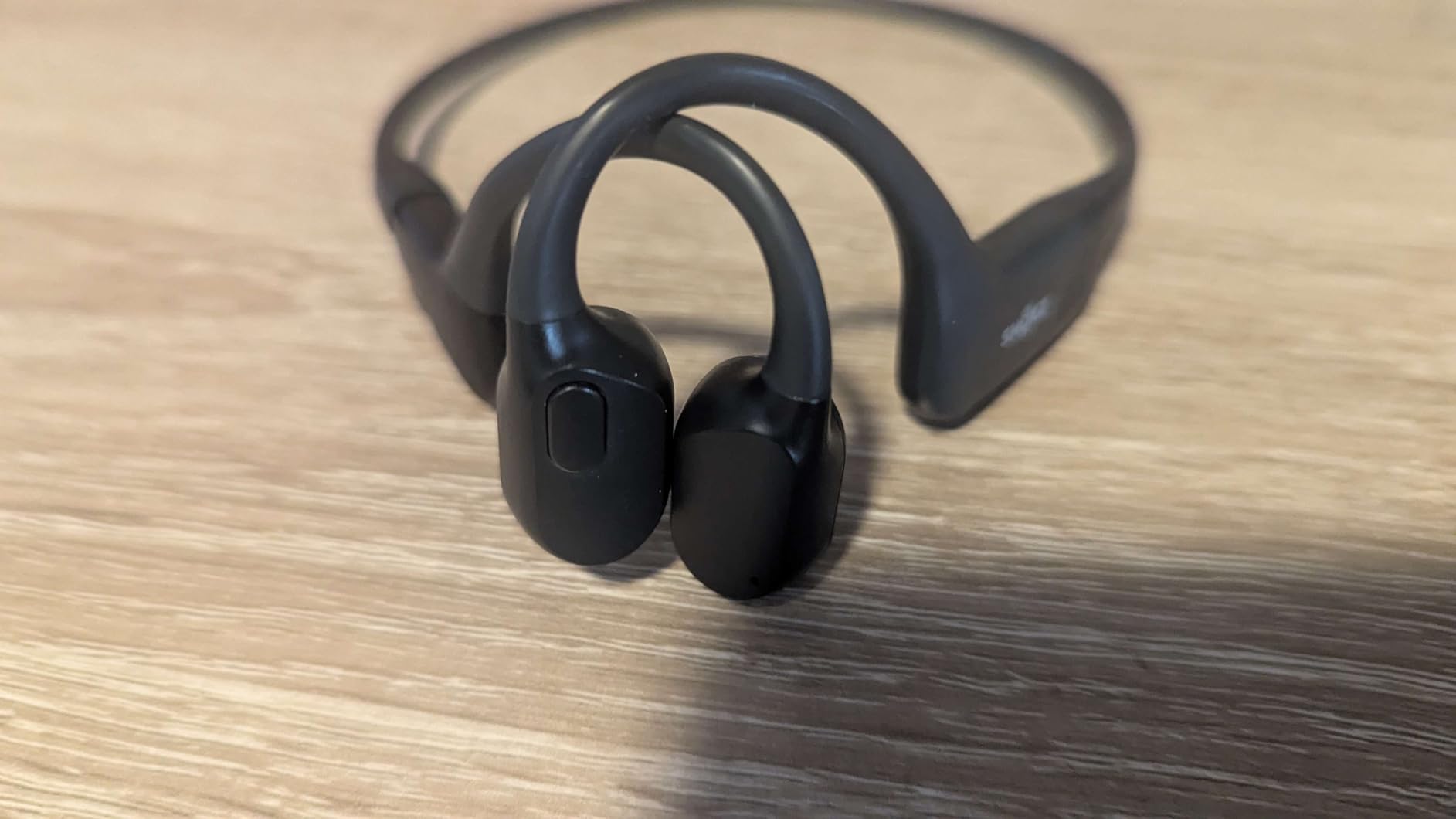 SHOKZ OpenRun Bone Conduction Open-Ear Bluetooth Sport Headphones, Black customer photo 2