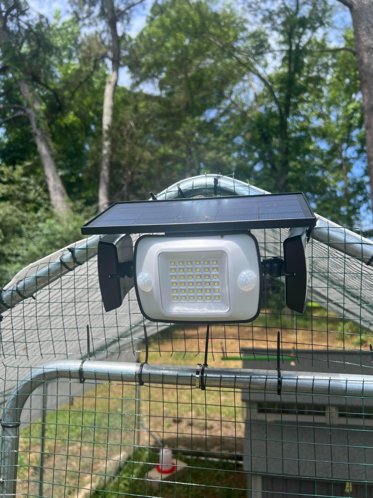 intelamp Solar Outdoor Lights, Motion Sensor with Dual Sensors Waterproof customer photo 1