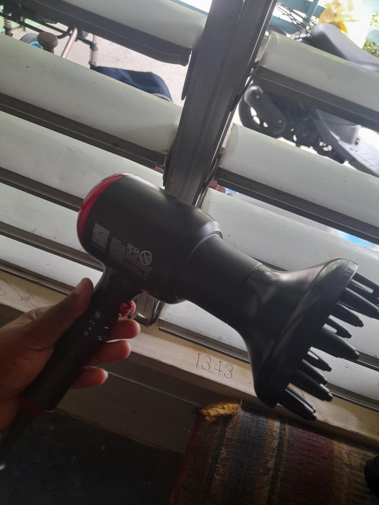 Wavytalk Blown Away Ionic Hair Dryer with Diffuser for Curly Hair customer photo 2