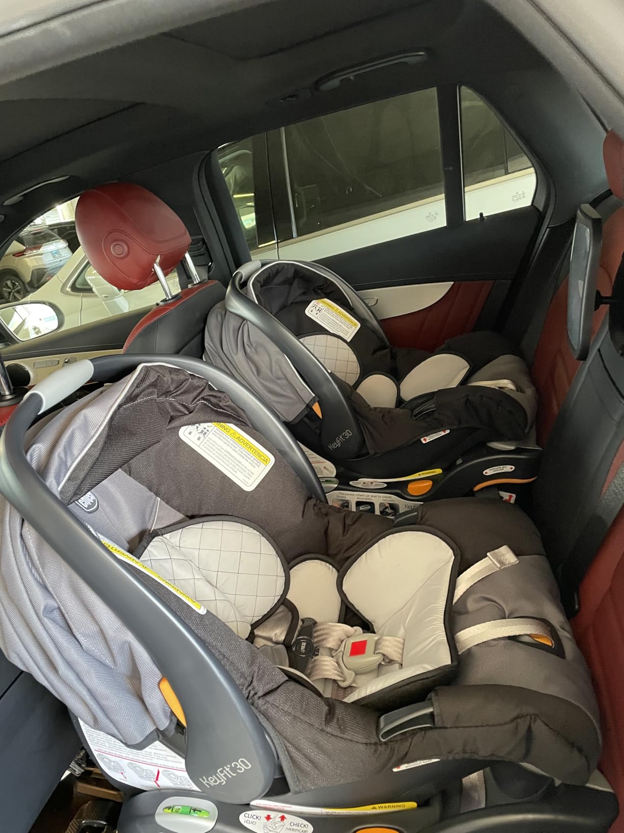 Chicco KeyFit 30 ClearTex Rear-Facing Infant Car Seat with Base customer photo 1