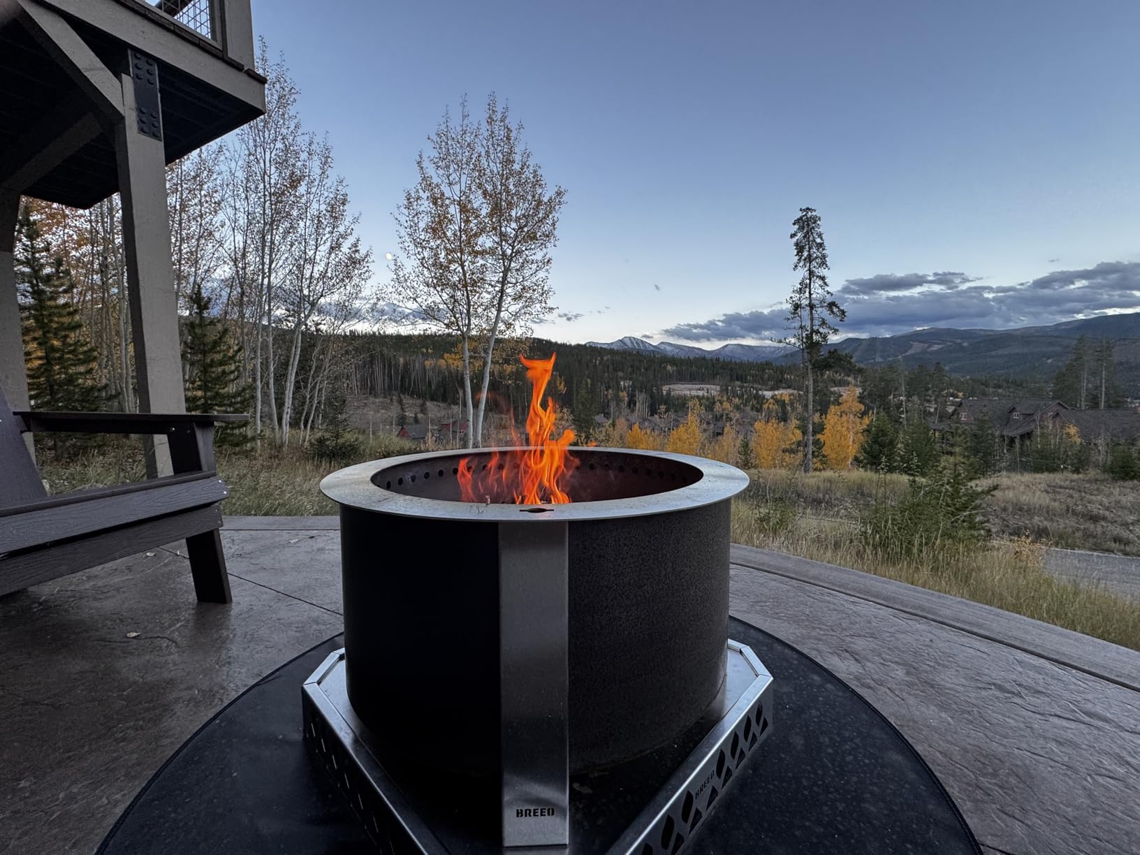 Breeo X Series 24 - Corten Steel Smokeless Fire Pit for Outside - 27.5 in customer photo 2