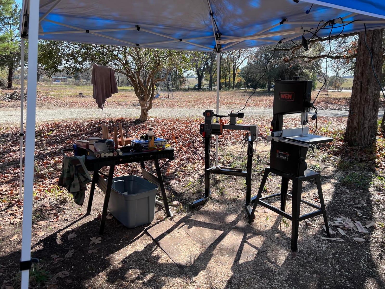 WEN Band Saw with Stand, 10-Inch, 3.5-Amp, Two-Speed (BA3962) customer photo 2