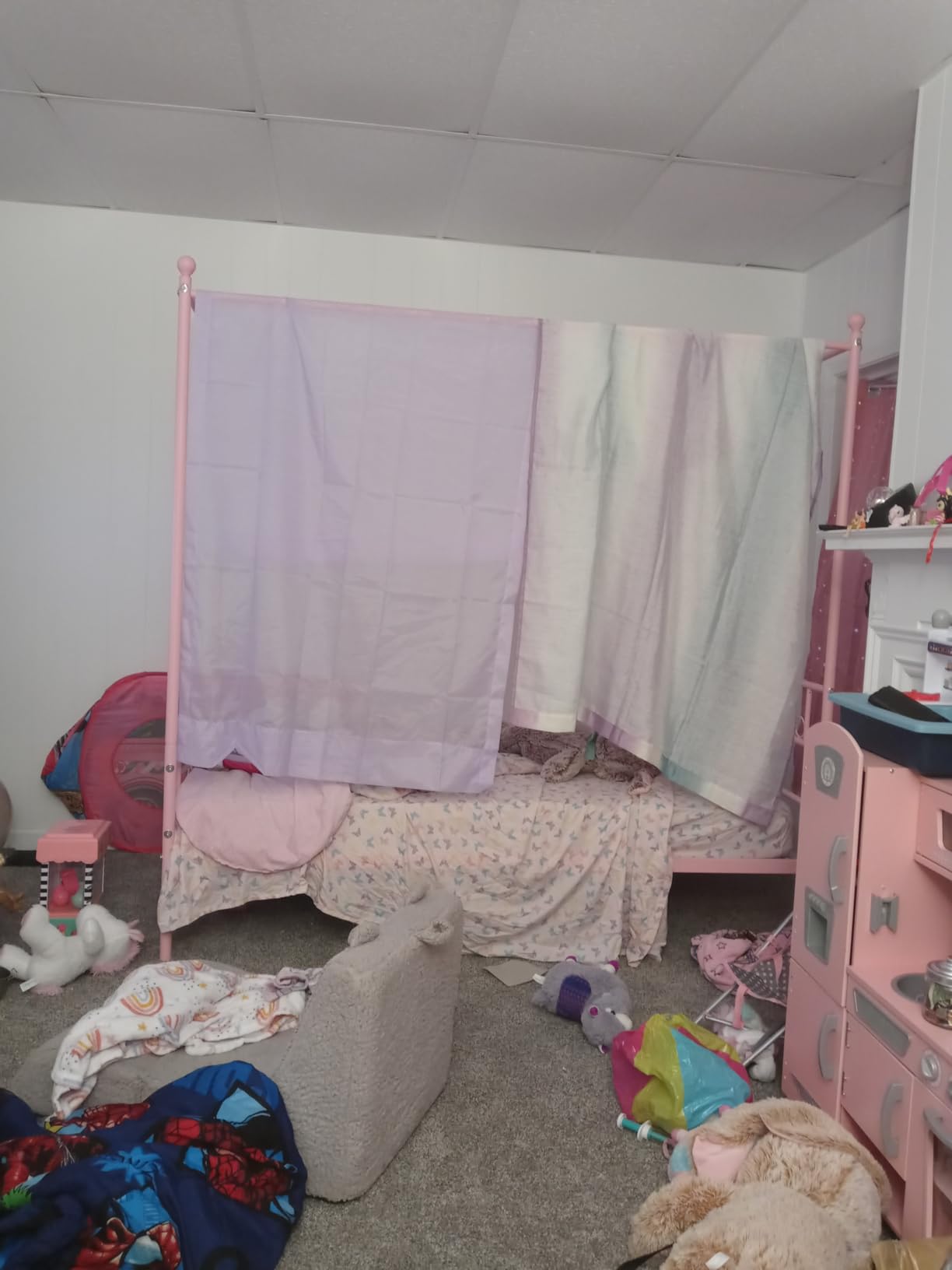 Weehom Twin Canopy Bed Frame with Headboard, Metal Twin Beds for Kids, Pink customer photo 2