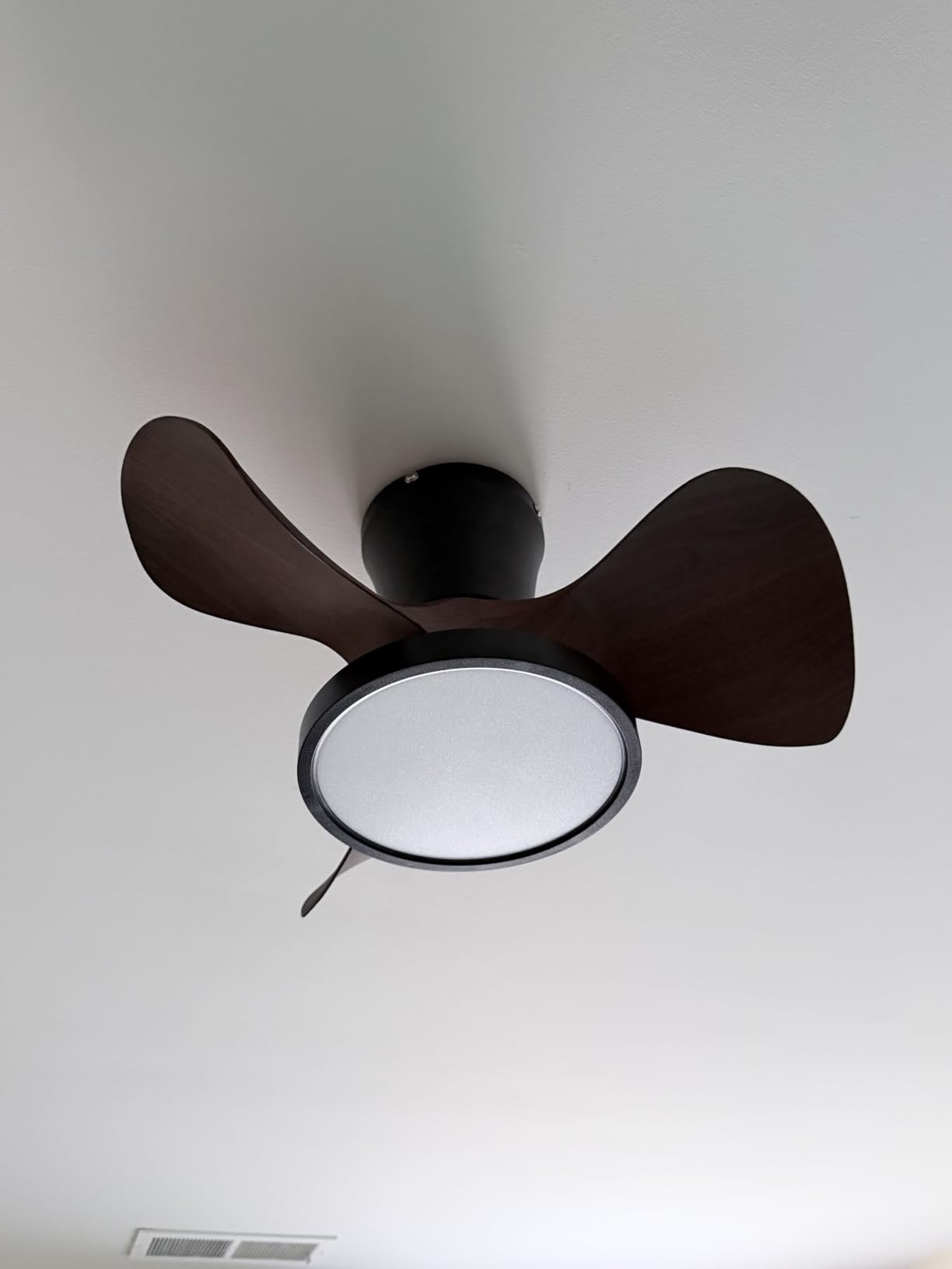 ocioc Quiet Ceiling Fan with LED Light DC Motor 32 inch Large Air Volume Remote Control for Kitchen Bedroom Dining Room Patio customer photo 1