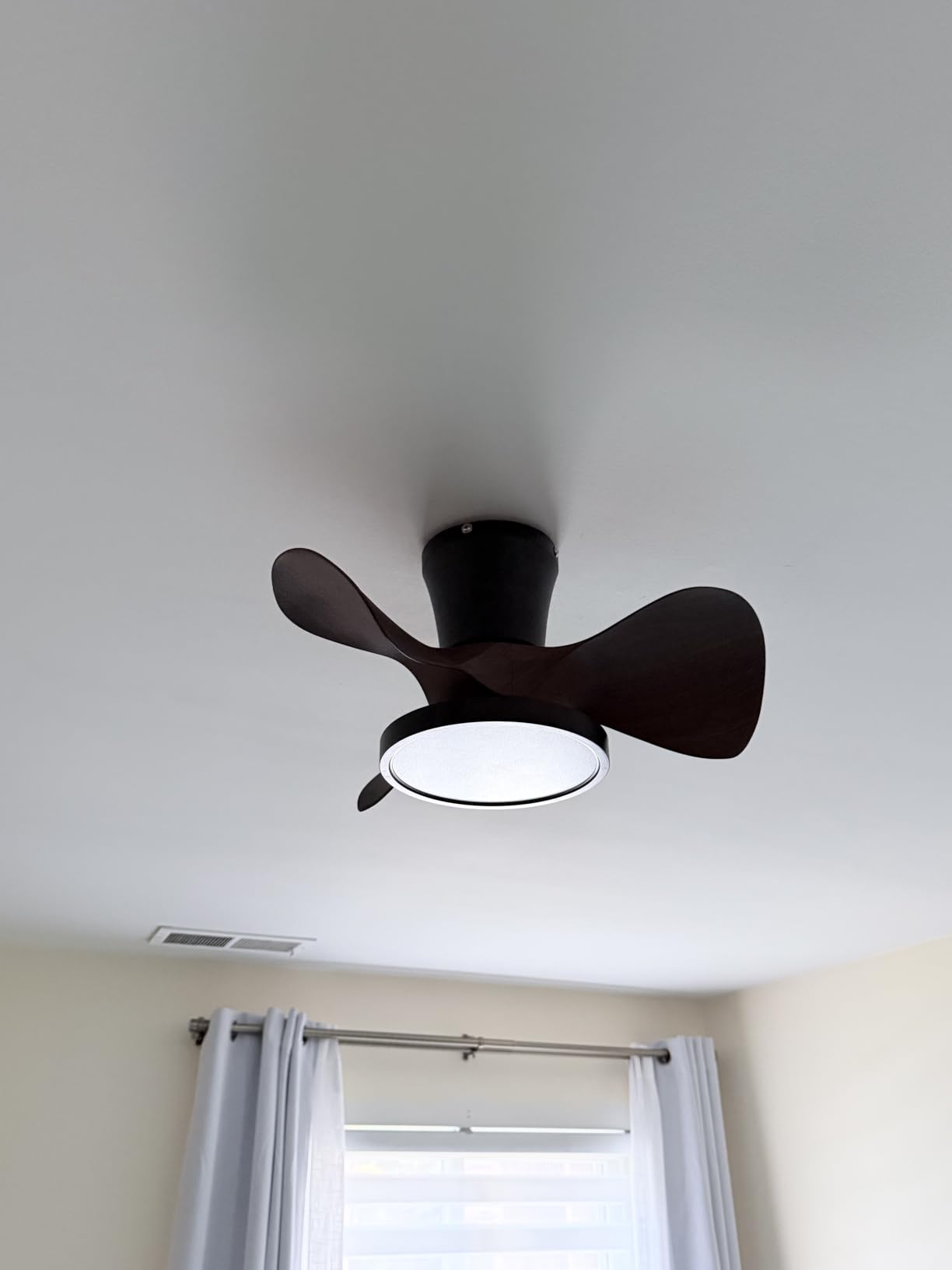 ocioc Quiet Ceiling Fan with LED Light DC Motor 32 inch Large Air Volume Remote Control for Kitchen Bedroom Dining Room Patio customer photo 2