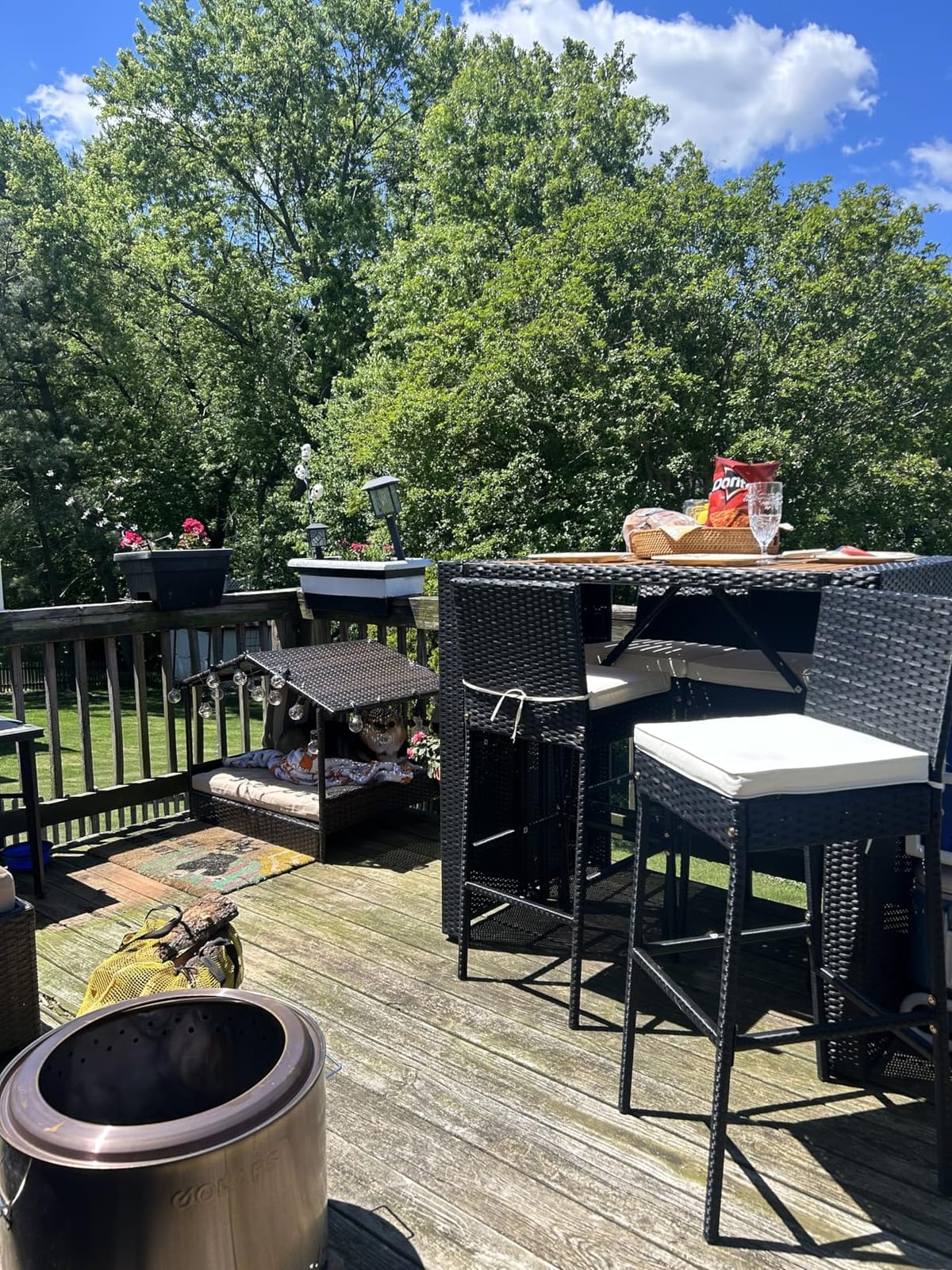 Tangkula 5 Piece Patio Wicker Bar Set, Patiojoy Outdoor Acacia Wood Bar Height Table & 4 Rattan Bar Stool Chairs with Backrest and Footrest, Outdoor Dining Bistro Set customer photo 1