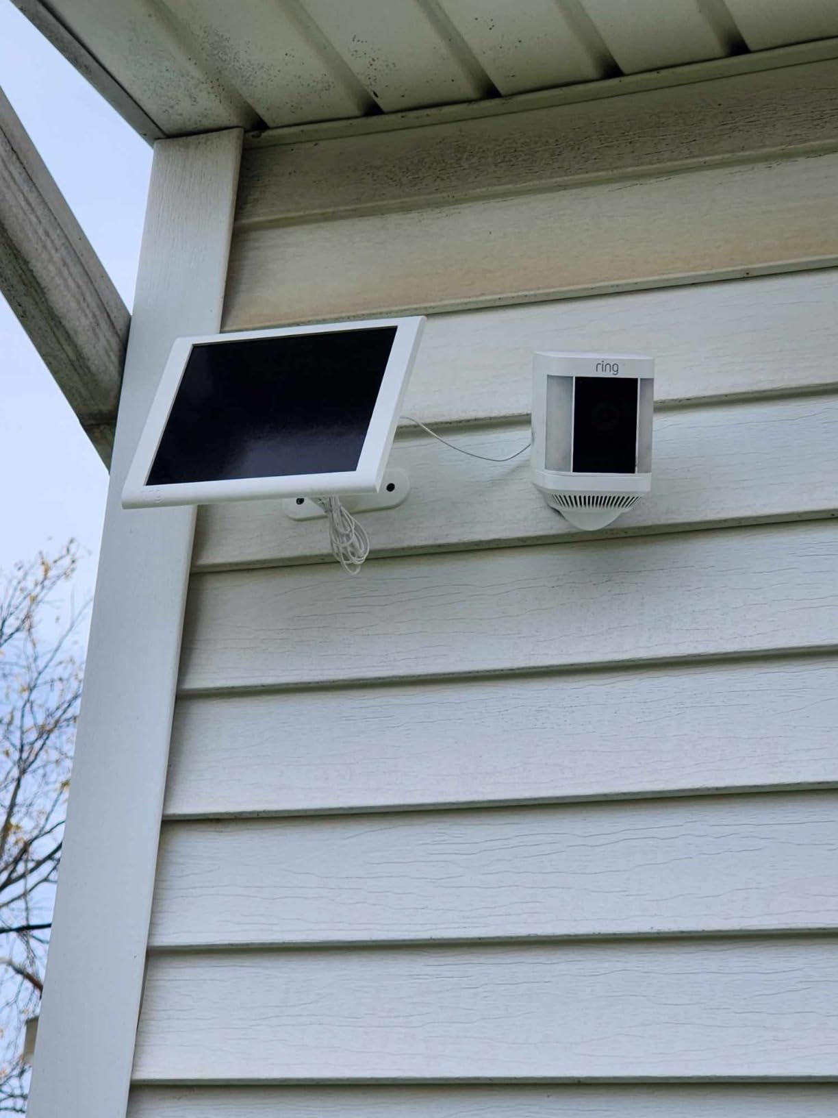 Ring Spotlight Cam Plus, Solar | Two-Way Talk, Color Night Vision, and Security Siren (newest model) - White customer photo 1