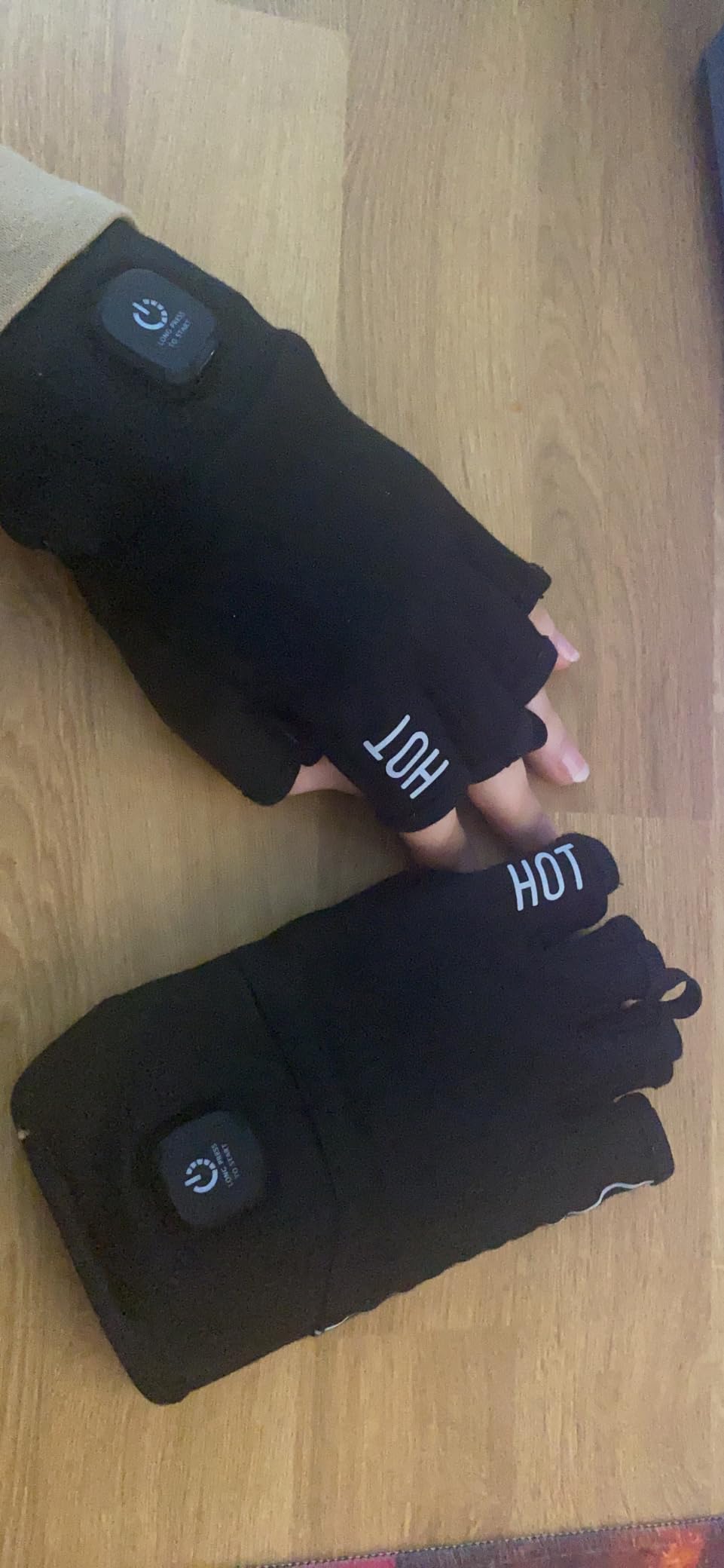 uncn Heated Gloves Fingerless for Women Man with 3.7V 3000mAh Battery Cordless Work Touchscreen Gloves for Winter Cold Weather Rechargeable Electric customer photo 2