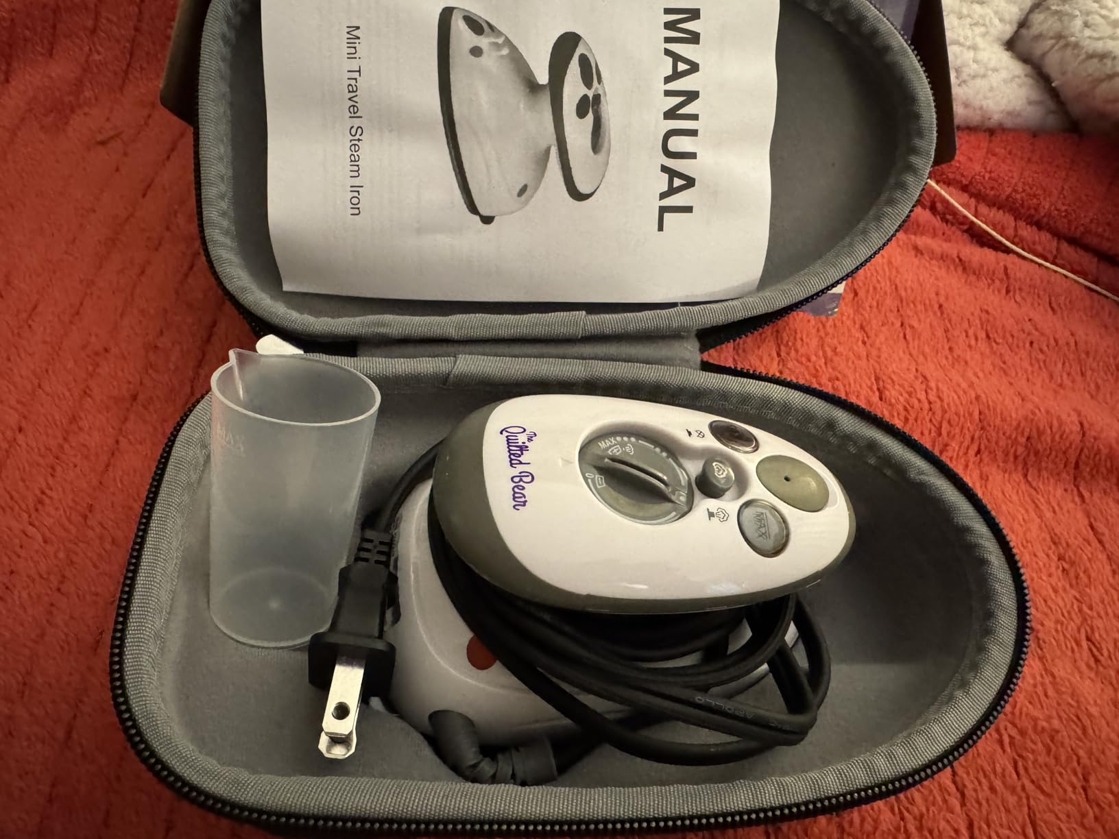 The Quilted Bear Mini Steam Iron for Quilting & Travel with Case, Black customer photo 1