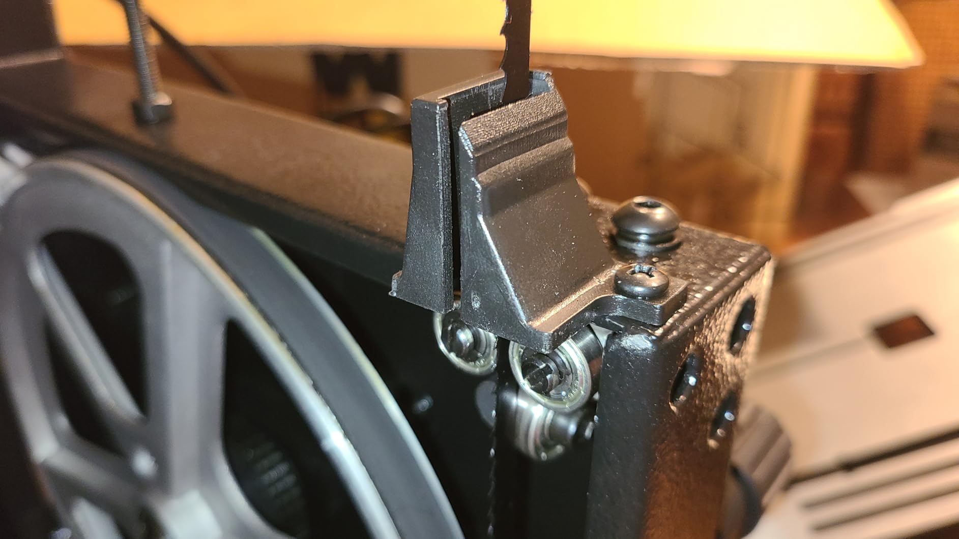 WEN 9-Inch Band Saw, 2.8-Amp Benchtop (BA3959) customer photo 2