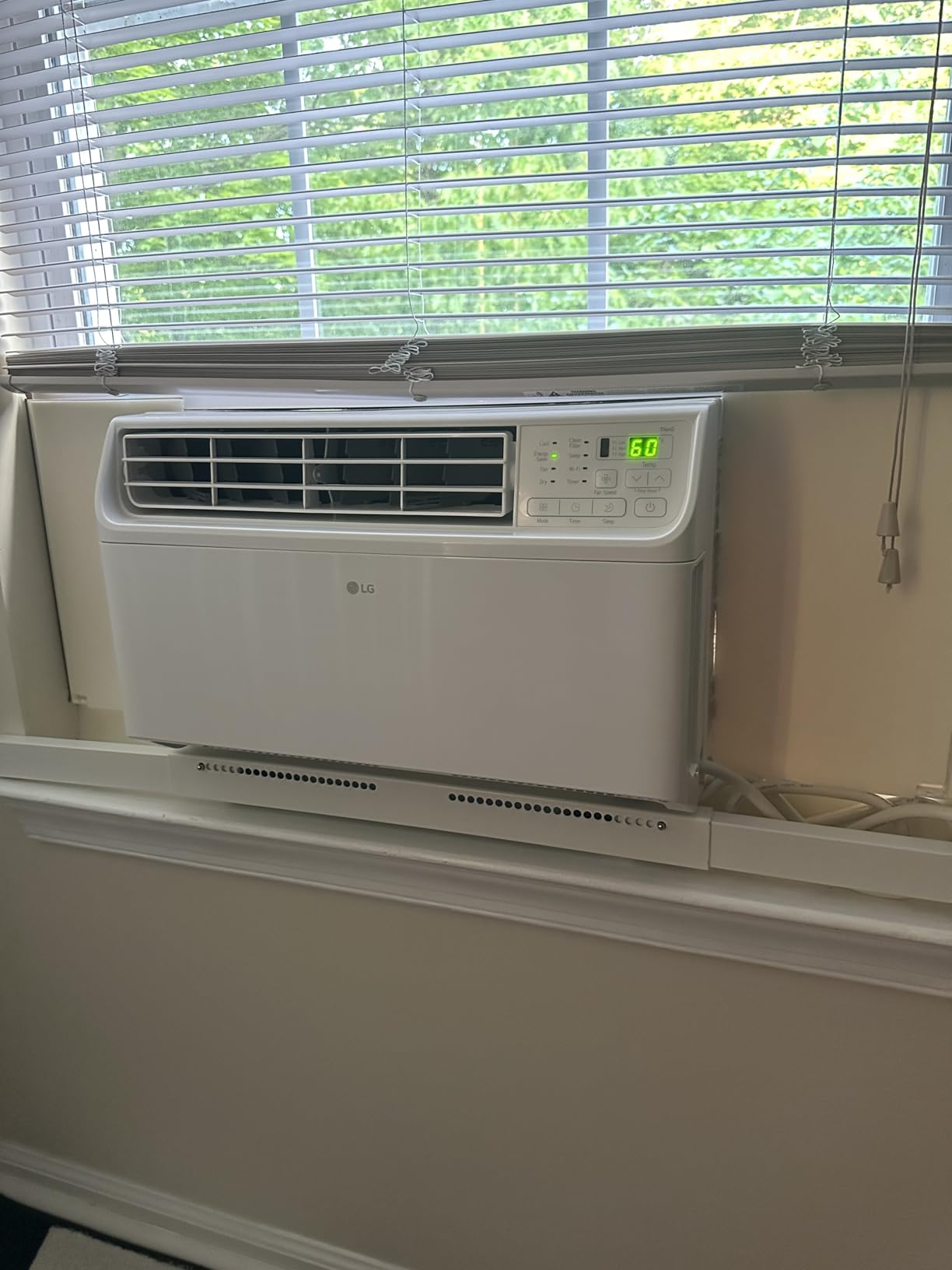 LG 10000 BTU Window Air Conditioners [2023 New] Dual Inverter Remote WiFi Enabled App Ultra-Quiet Washable Filter Cools 450 Sq.Ft AC Unit air conditioner Easy Install White LW1022FVSM customer photo 1