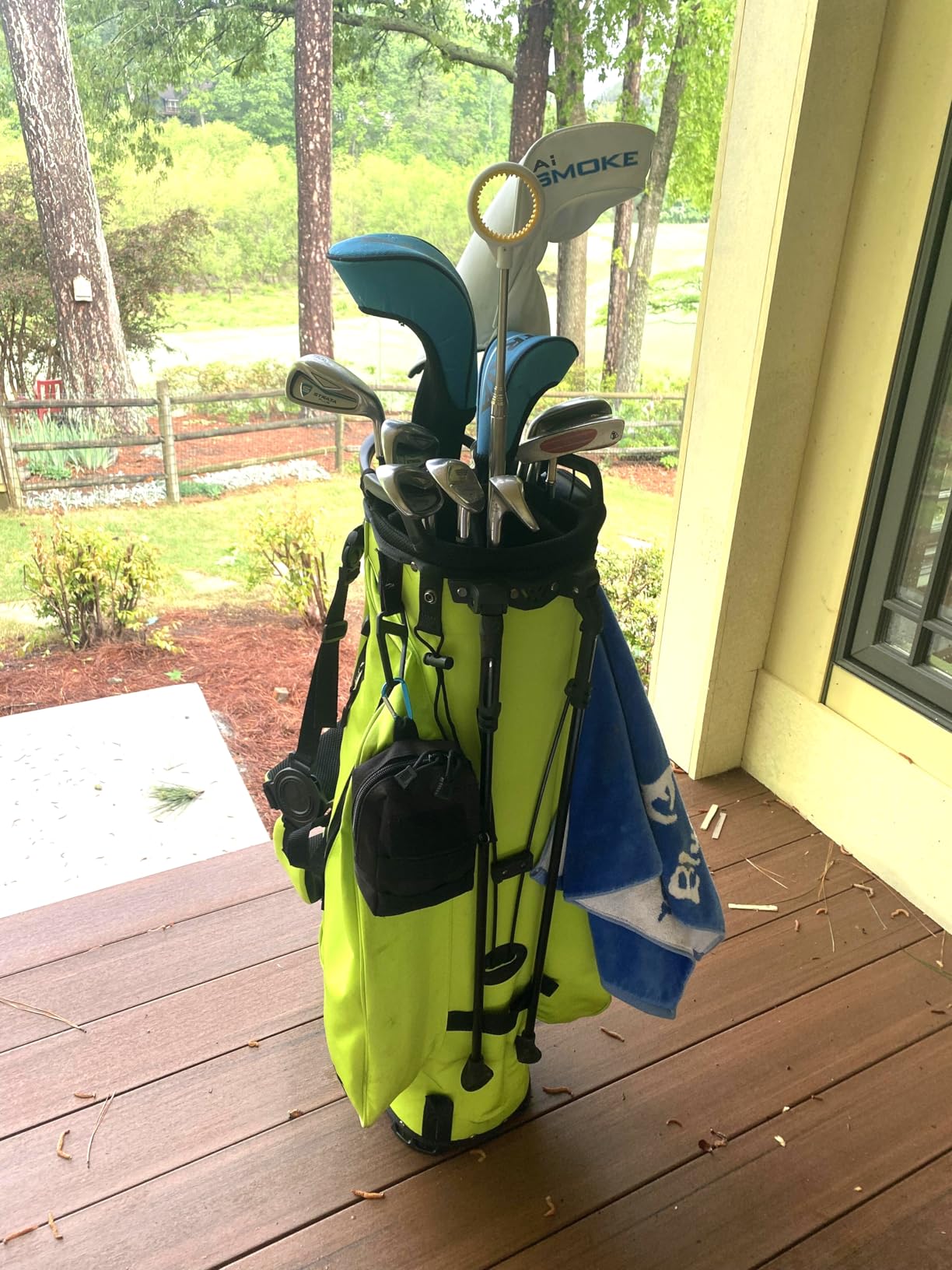 KVV Lightweight Golf Stand Bag with 7 Way Full-Length Dividers, 5 Zippered Pockets, Automatically Adjustable Dual Straps，Elegant Design customer photo 1