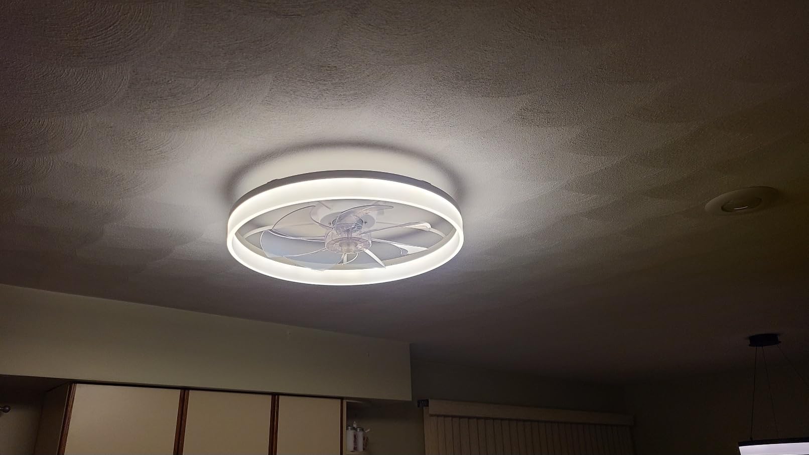 VOLISUN Low Profile Ceiling Fans with Lights and Remote, Fandelier Ceiling Fan Flush Mount, 3000K-6500K Smart Bladeless LED Fan Light, Black Modern Ceiling Fans with Lights for Bedroom customer photo 1