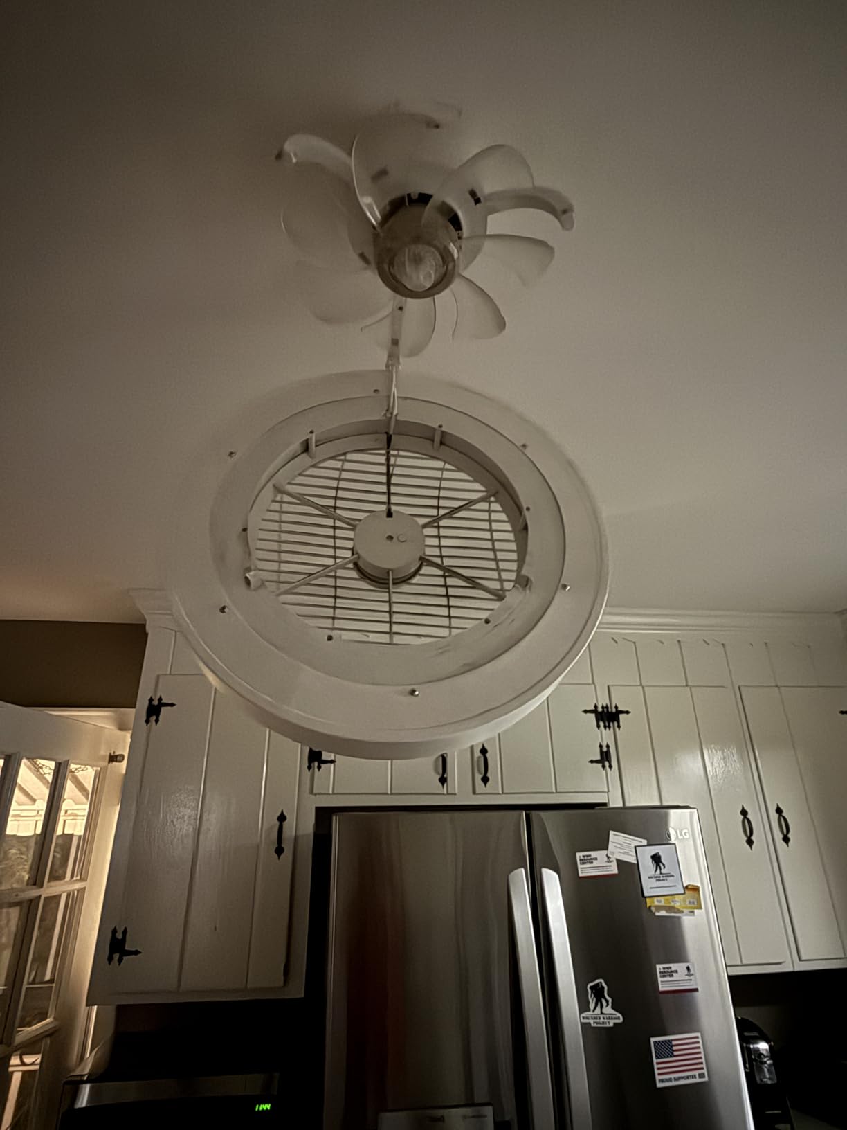 LEDIARY 20 Inch Low Profile Bladeless Enclosed LED Ceiling Fan Light, White customer photo 1