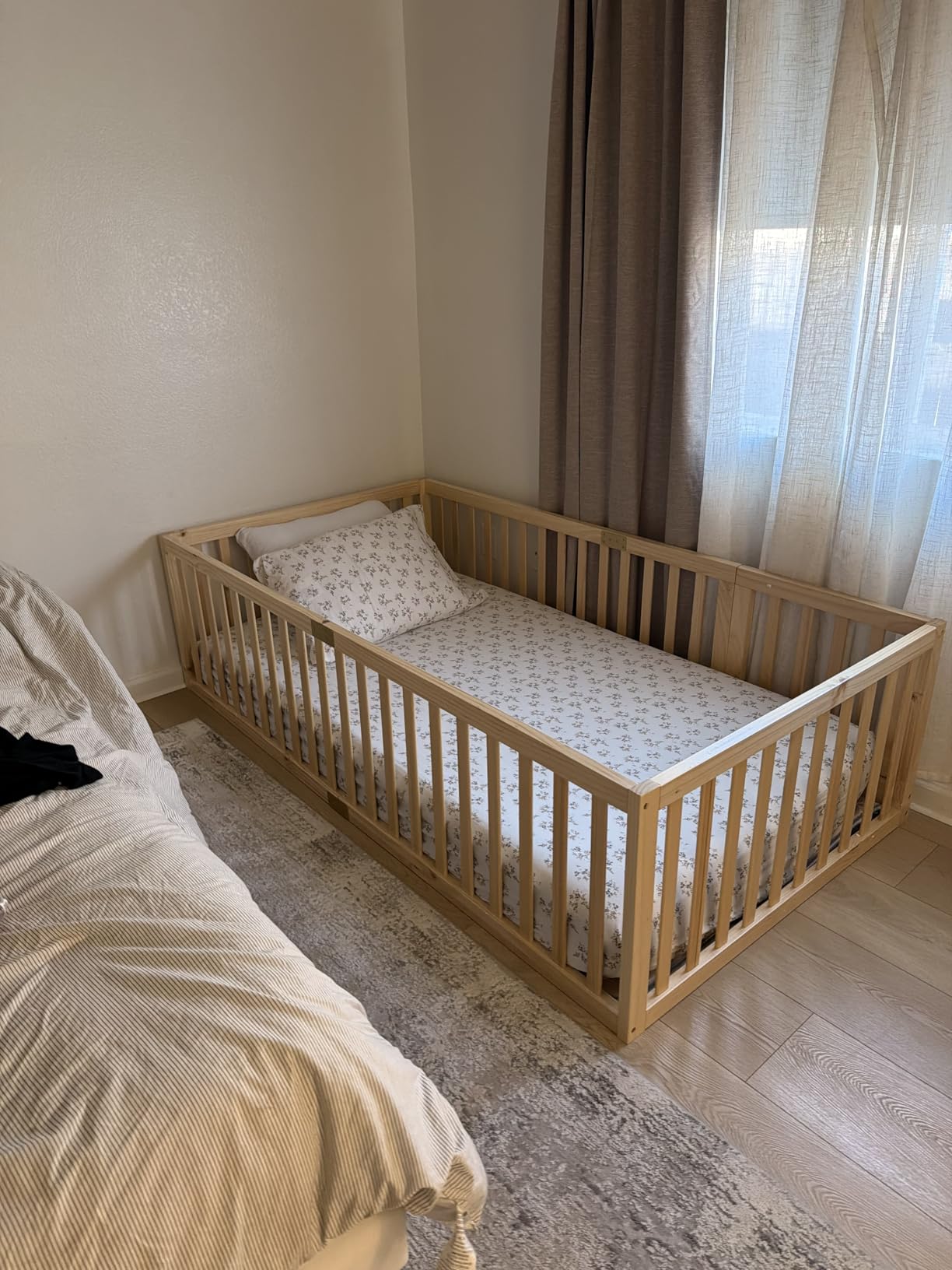 Tatub Twin Montessori Floor Bed with High Rails, Solid Wood Montessori Bed Frame for Kids, Door Can Install Left and Right, Twin-Grey customer photo 1
