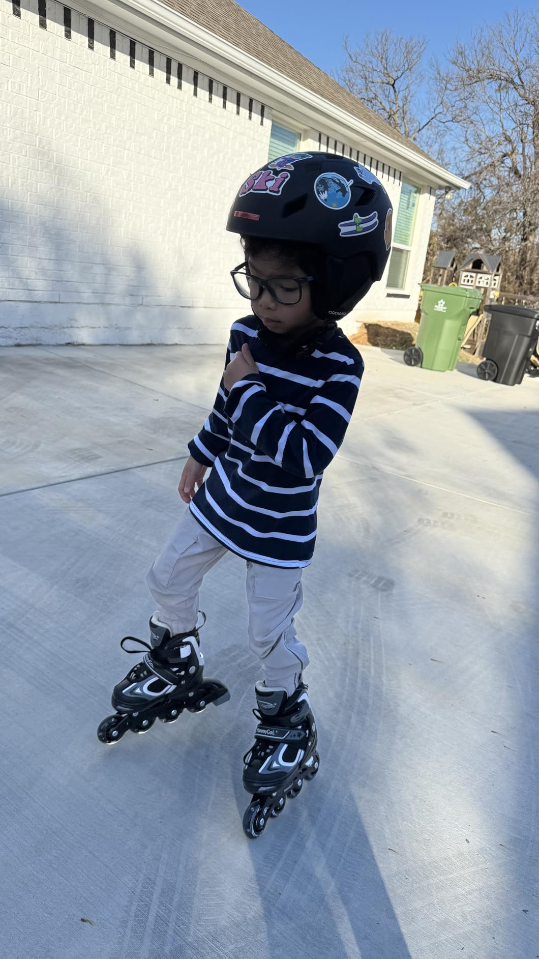 MammyGol Adjustable Inline Skates for Kids Boys Girls Youth Blades Roller Skates with Light up Wheels Ages 4-16 customer photo 2