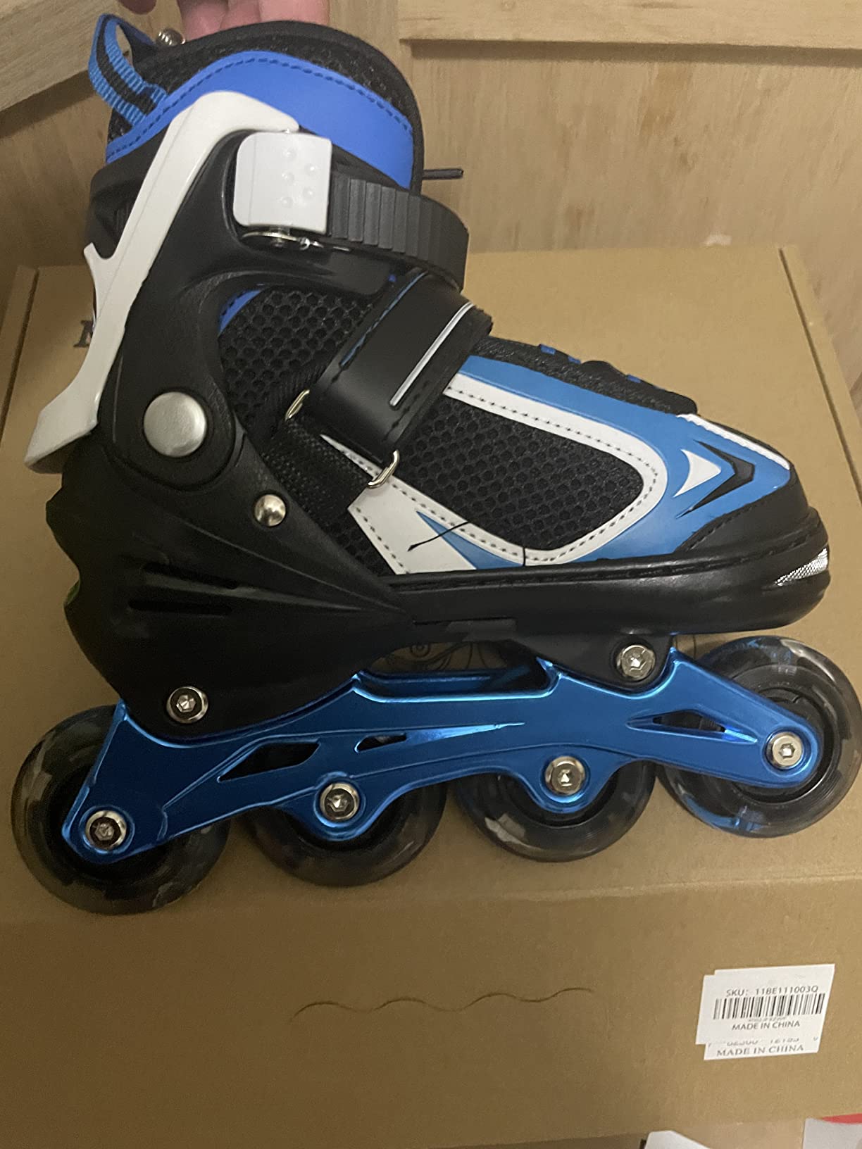 MammyGol Adjustable Inline Skates for Kids Boys Girls Youth Blades Roller Skates with Light up Wheels Ages 4-16 customer photo 2
