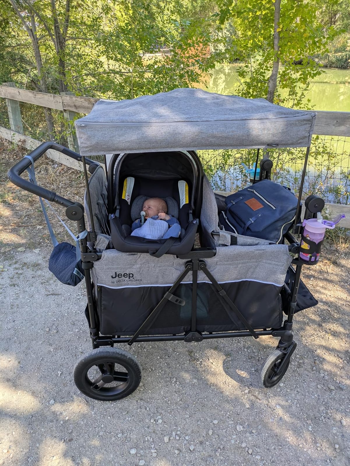 Jeep Wrangler Deluxe 4 Seater Stroller Wagon by Delta Children - Premium Quad Stroller Wagon for 4 Kids with Convertible Seats, Adjustable Push/Pull Handles, Removable Canopy & Flat Fold, Grey customer photo 1