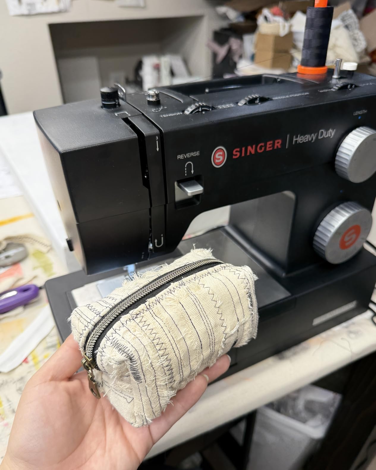 SINGER 4432 Black High Speed Heavy Duty Sewing Machine + Accessory Kit | 32 stitches deliver 110 applications, 50% more power, for thick fabrics, 1100 stitches/minute, 1-step buttonhole customer photo 1