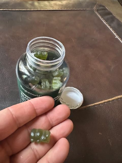 WeightWorld Super Greens Gummies + Added Vitamins & Minerals, 45-Day Supply customer photo 1