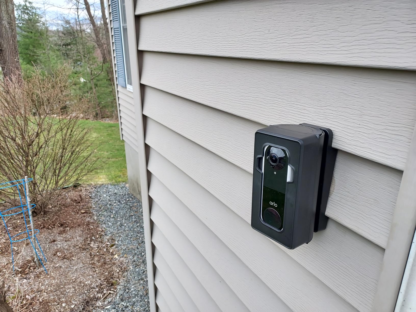 WYZE Wired Doorbell Camera v2(Existing Doorbell Wiring Required), 2K HD customer photo 1