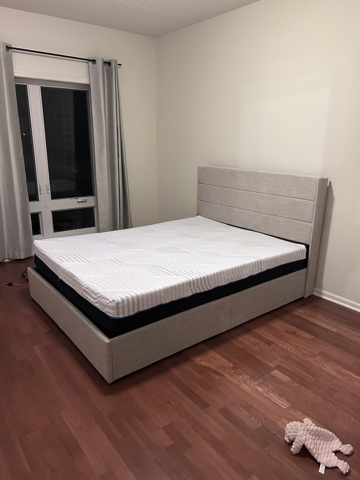 Allewie Queen Size Lift Up Hydraulic Storage Bed Frame Light Beige customer photo 1