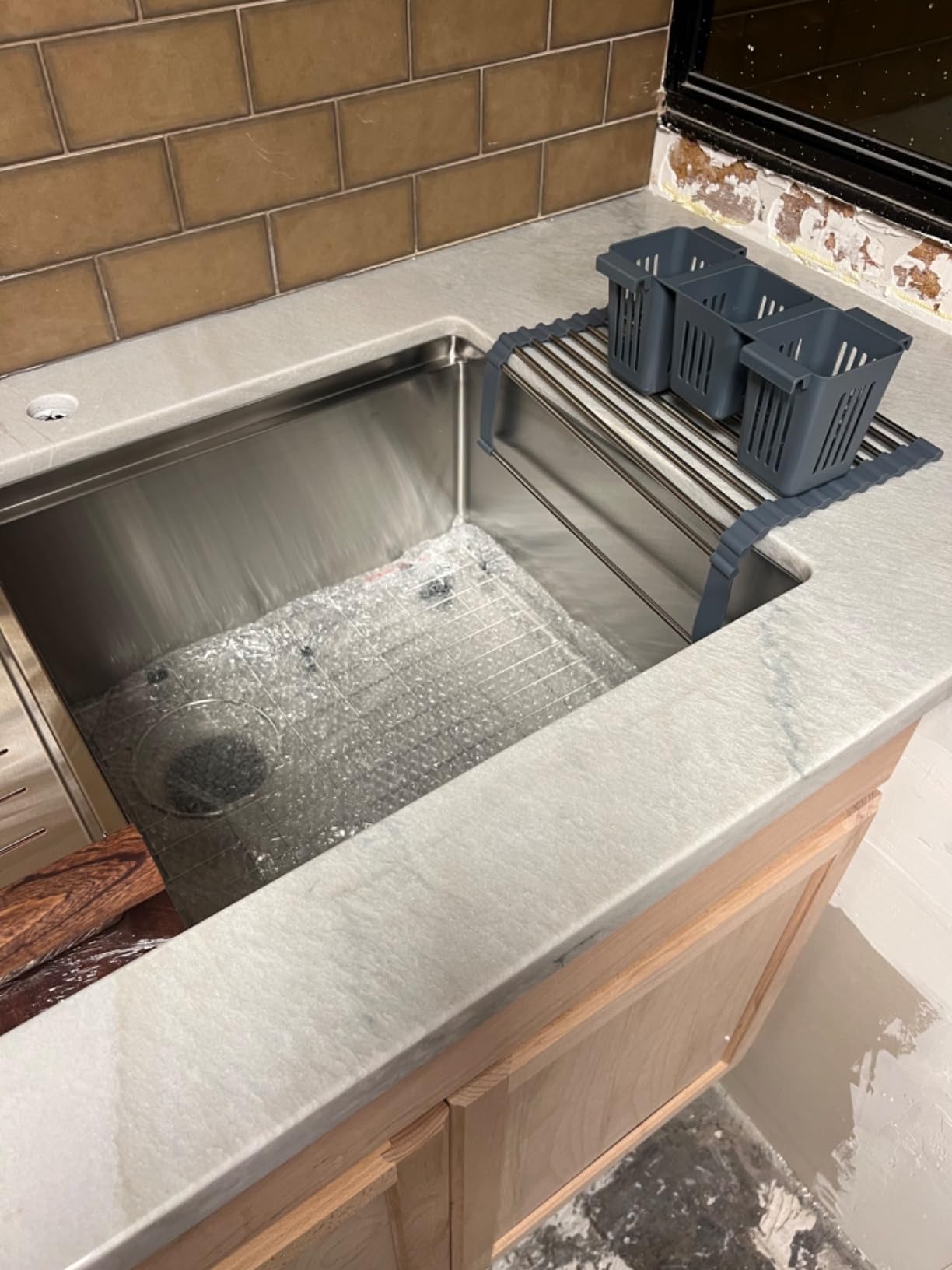 SANYCASA 30 Inch Undermount Kitchen Sink Superior Drain Kitchen Sinks 11 Gauge (3mm) Stainless Steel, Single Bowl Integrated Ledge Multifunctional Workstation Set - customer photo 2