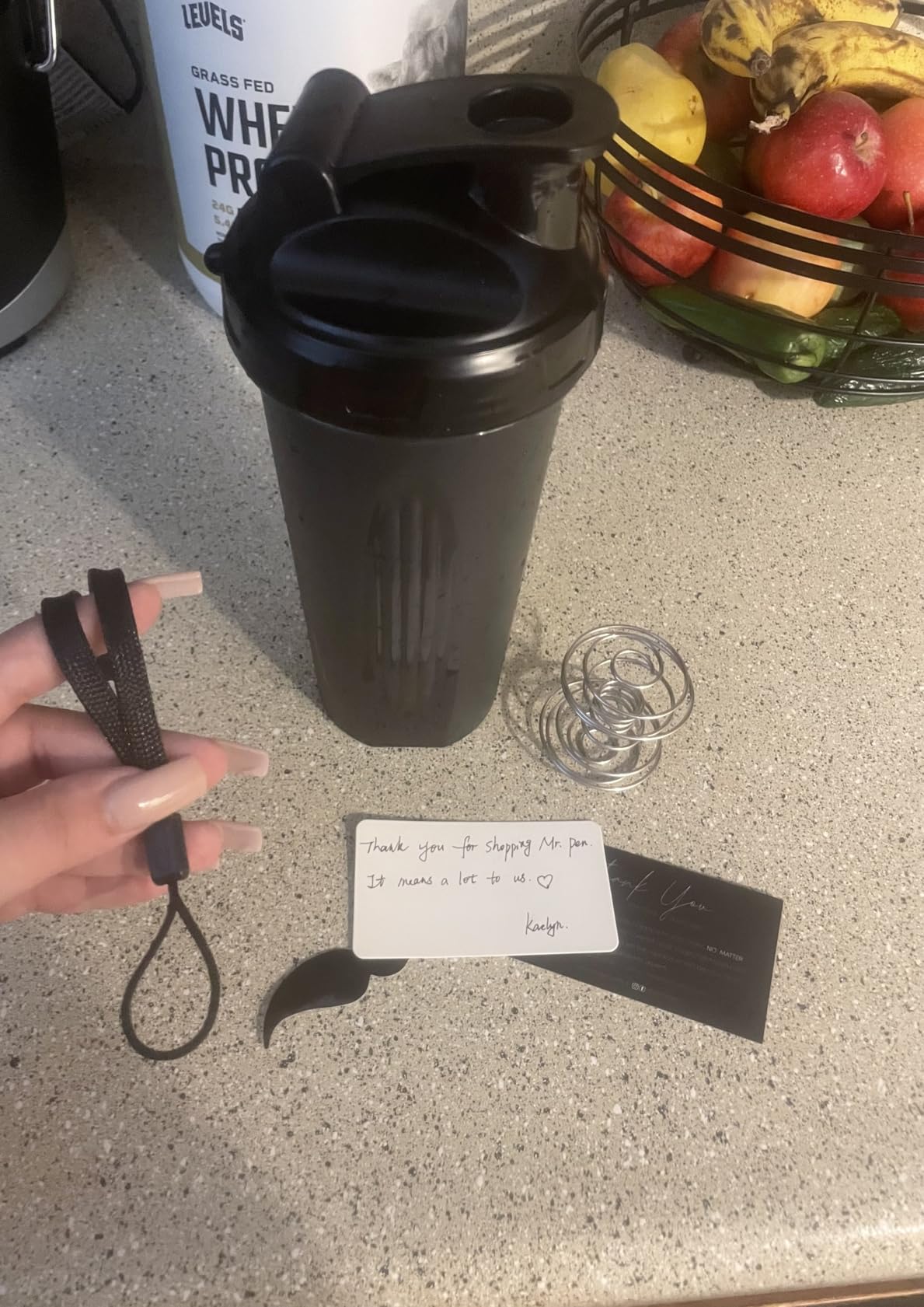 Mr. Pen- Shaker Bottles for Protein Mixes, 28 oz, Leak Proof customer photo 2