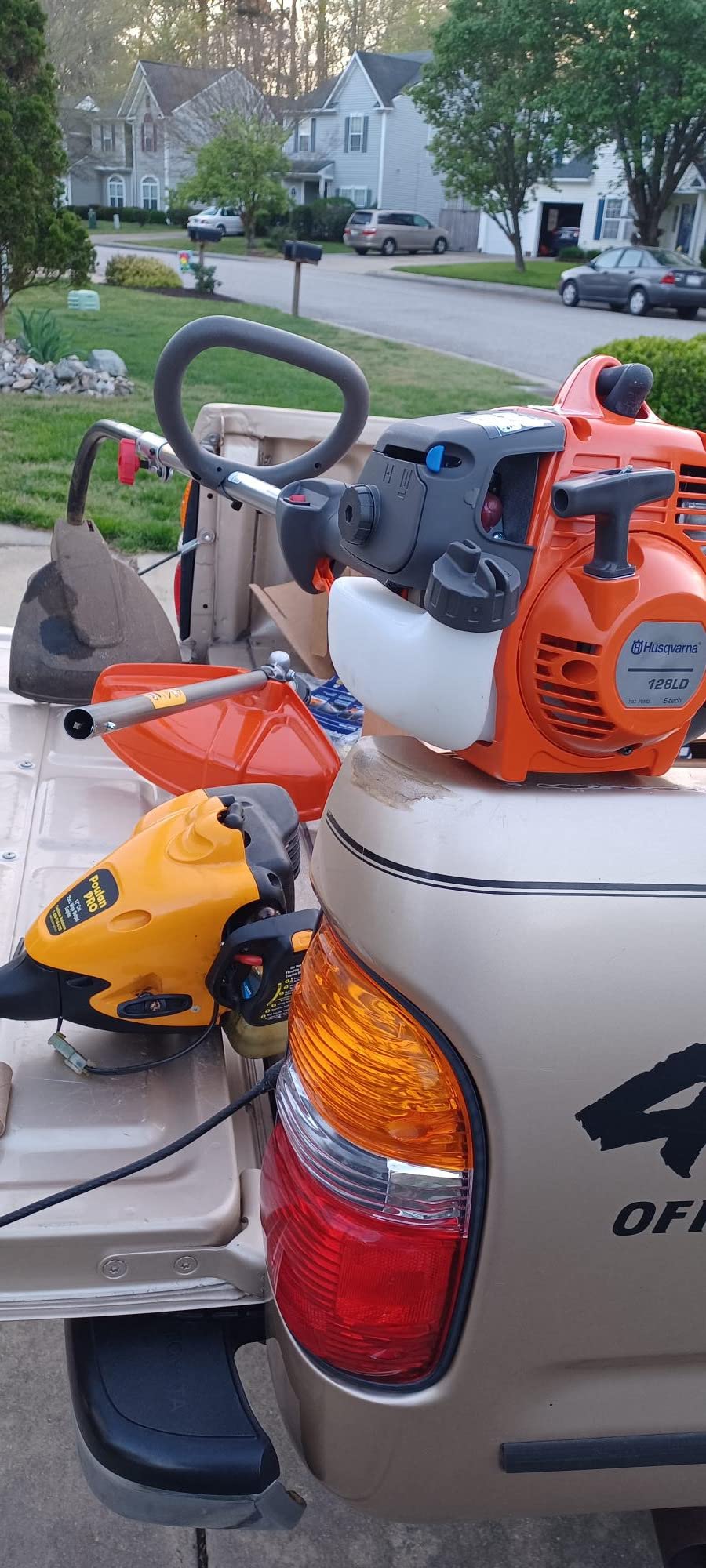 Husqvarna 130L Gas String Trimmer, Trimmer Head, 18-Inch customer photo 2