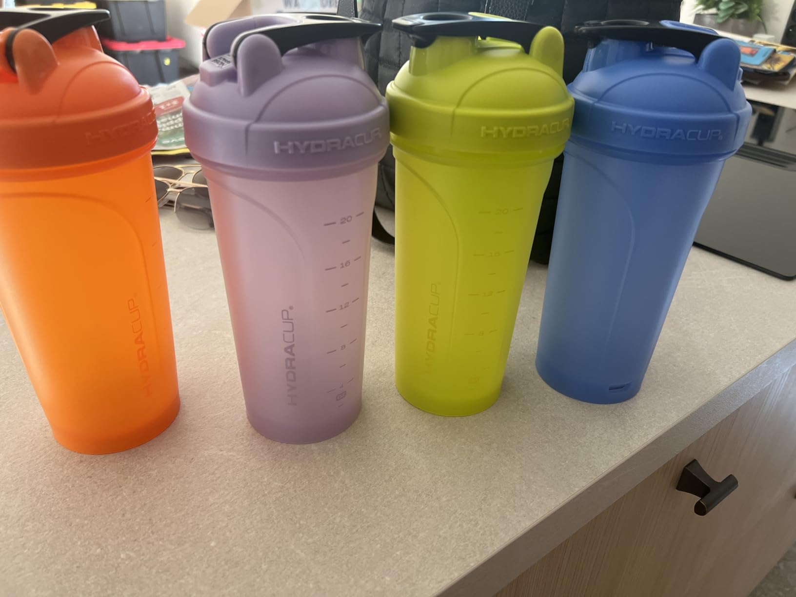 Hydra Cup 6 Pack 28oz Protein Shaker Bottles with Patented Carry Handle customer photo 2