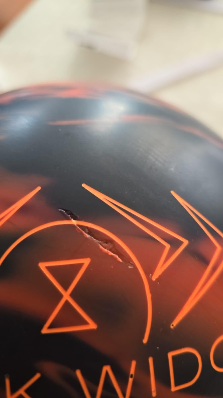Hammer Black Widow 3.0 Bowling Ball customer photo 1
